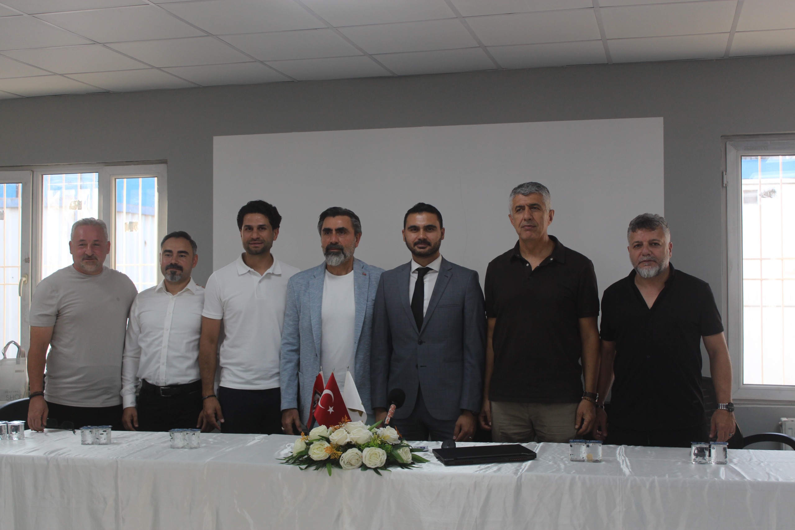Gaziantep Amatör Sporuna Yeni Bir Vizyon: Av. Ömer Alper Köroğlu Başkanlığa Adaylığını Açıkladı!