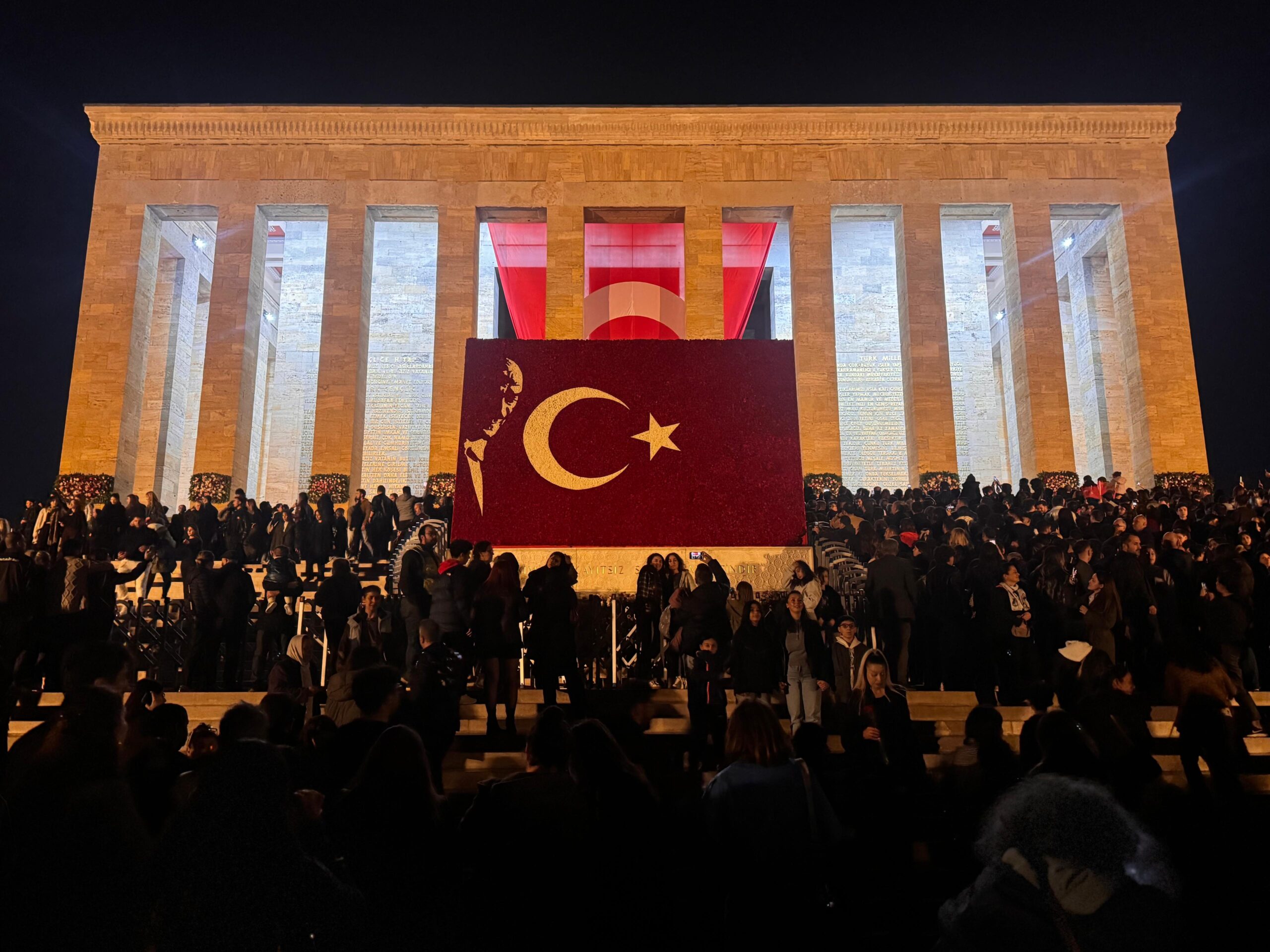 1 Milyon 219 Bin Kişi, 10 Kasım’da Anıtkabir’i Ziyaret Etti