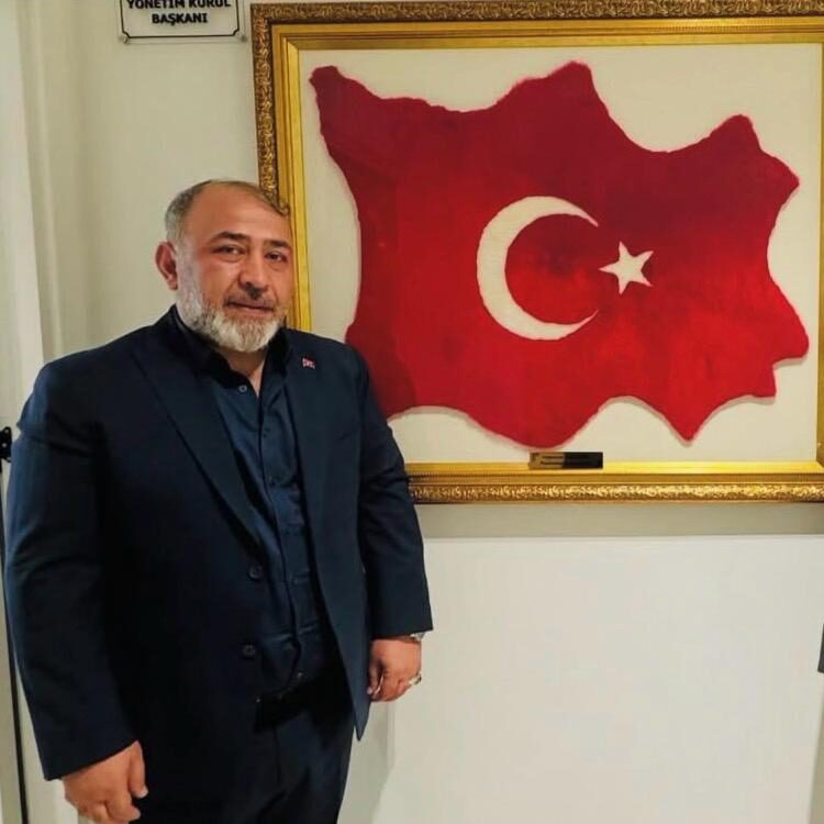 15 Temmuz Demokrasi Şehitleri, Gazileri ve Terör Mağdurları Derneği Onursal Başkanın’ dan Türk Bayrağına Yapılan Saldırıya Sert Kınama: “Milletimizin Onuruna Yapılmış Bir Saldırıdır”