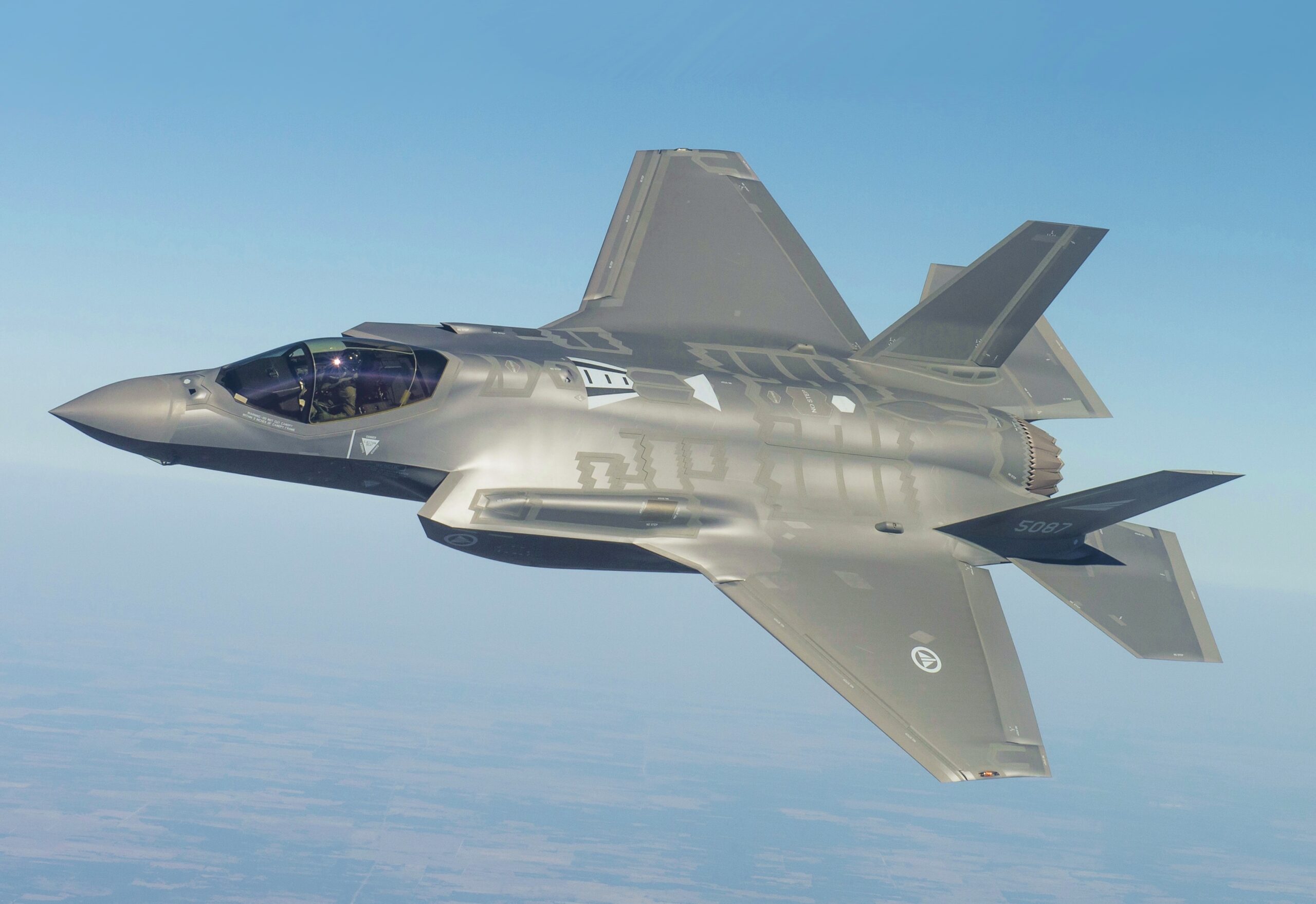 ABD’de Bir F-35 Savaş Uçağı Daha Düştü: Pilot Fırlatma Sistemiyle Kurtuldu