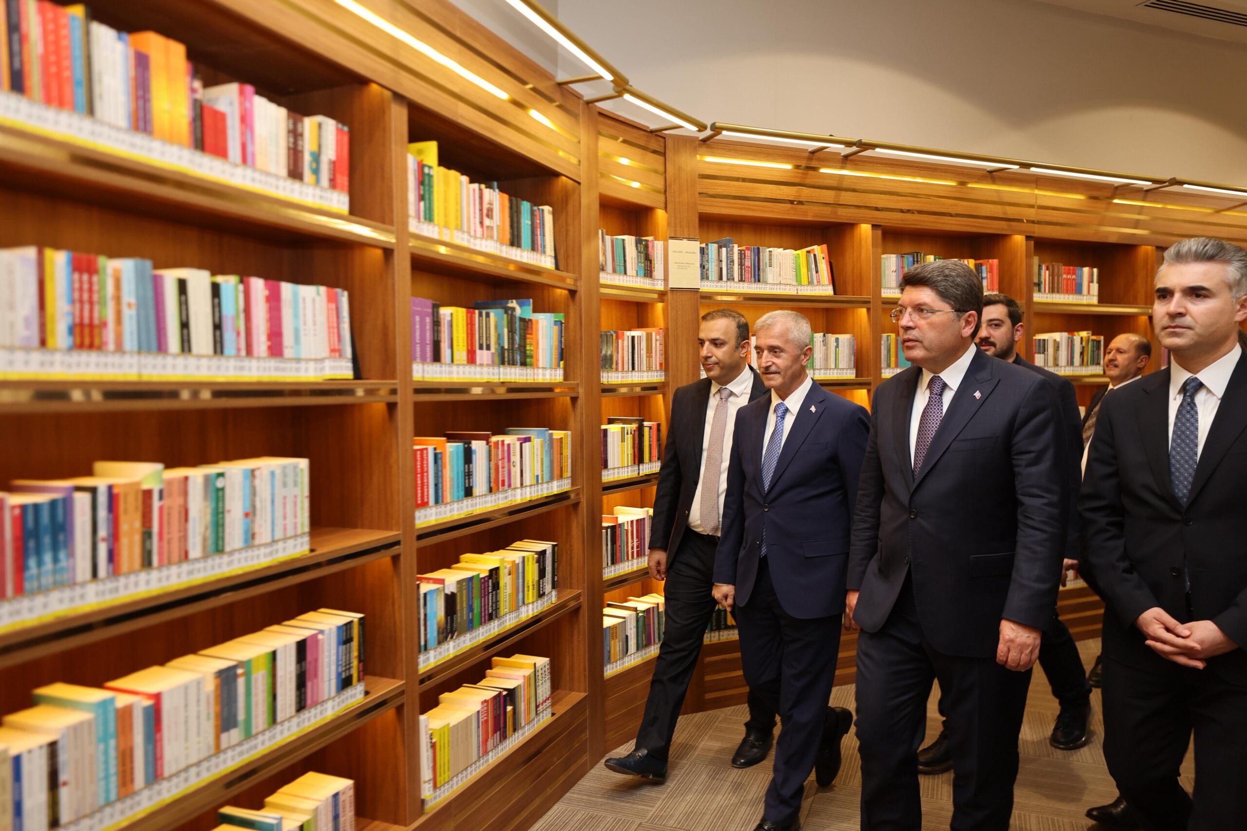 Adalet Bakanı Tunç: “Şahinbey’in Eserleri Türkiye’ye Örnek”