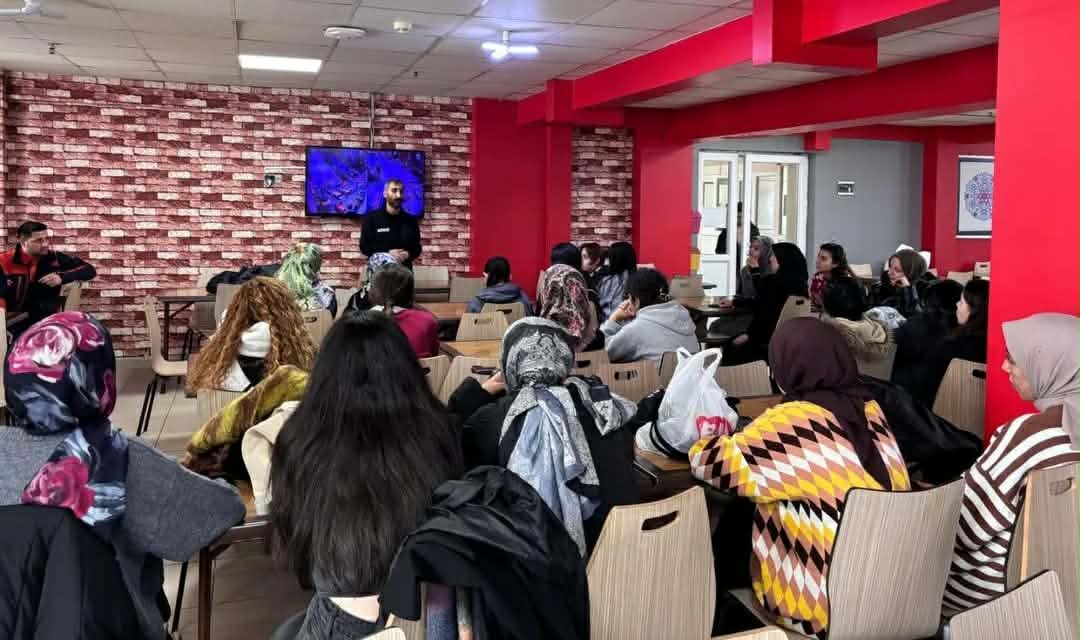 AFAD’dan Şeref Taşlıova Yurdu’nda Deprem Tatbikatı