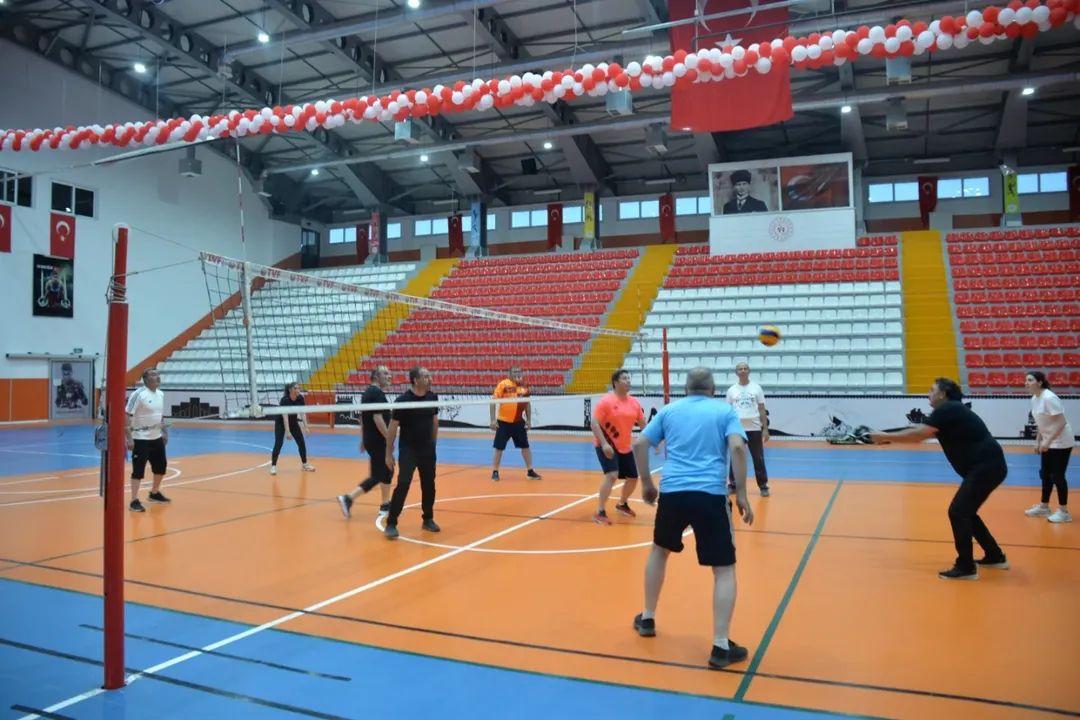 Aileler Sahaya İndi! Spor ve Eğlence Bir Aradaydı