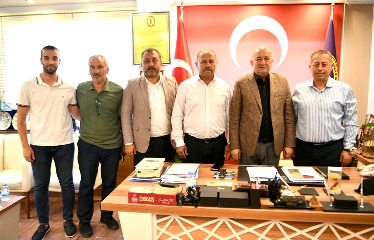 AK Parti Çanakkale Milletvekili Ayhan Gider’den Esnafa Övgü: “Esnafımız Şikâyet Etmez, Şükreder”