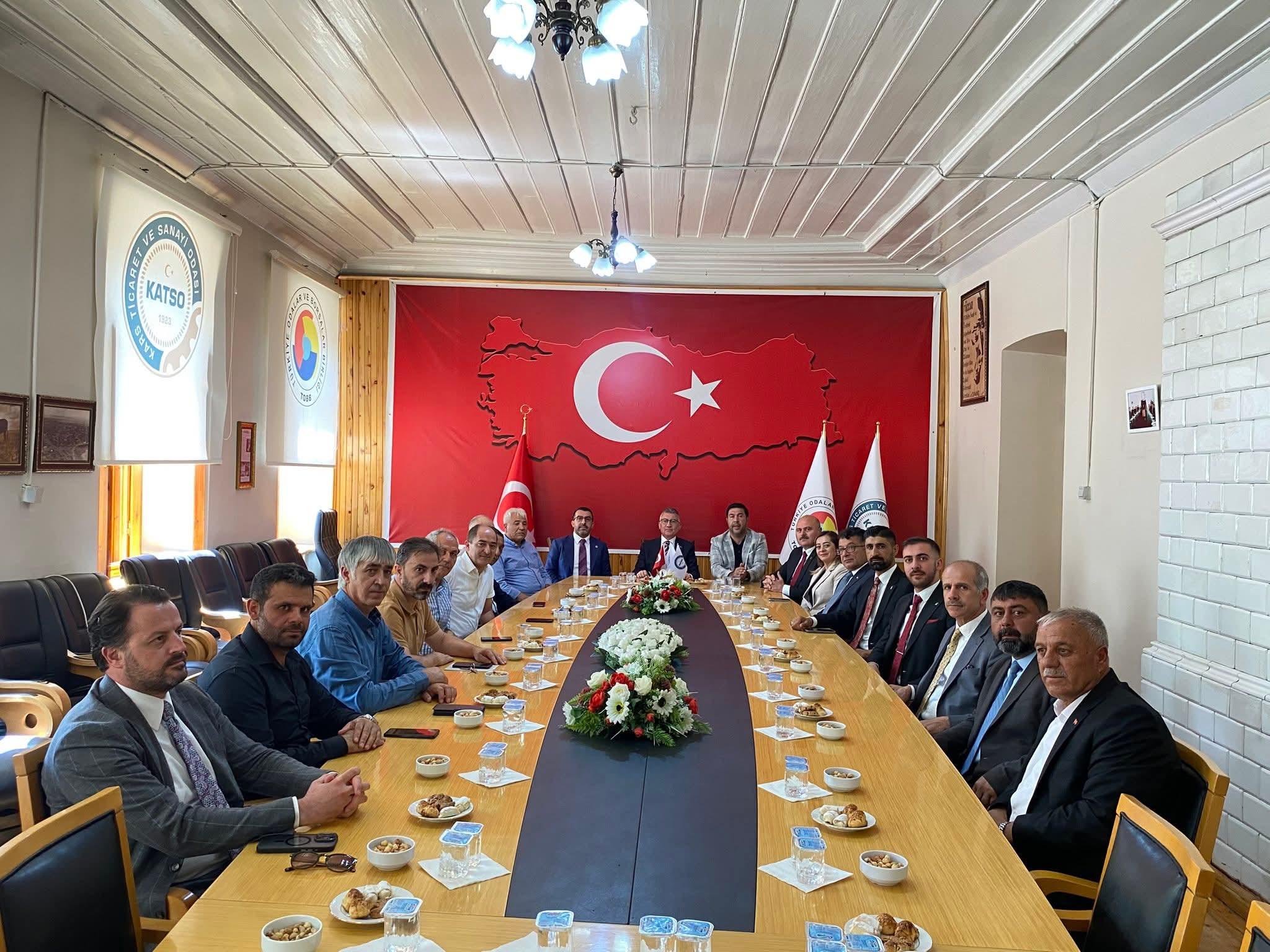 AK Parti Grup Başkanı Abdullah Güler’den Kars Ticaret ve Sanayi Odası’na Ziyaret