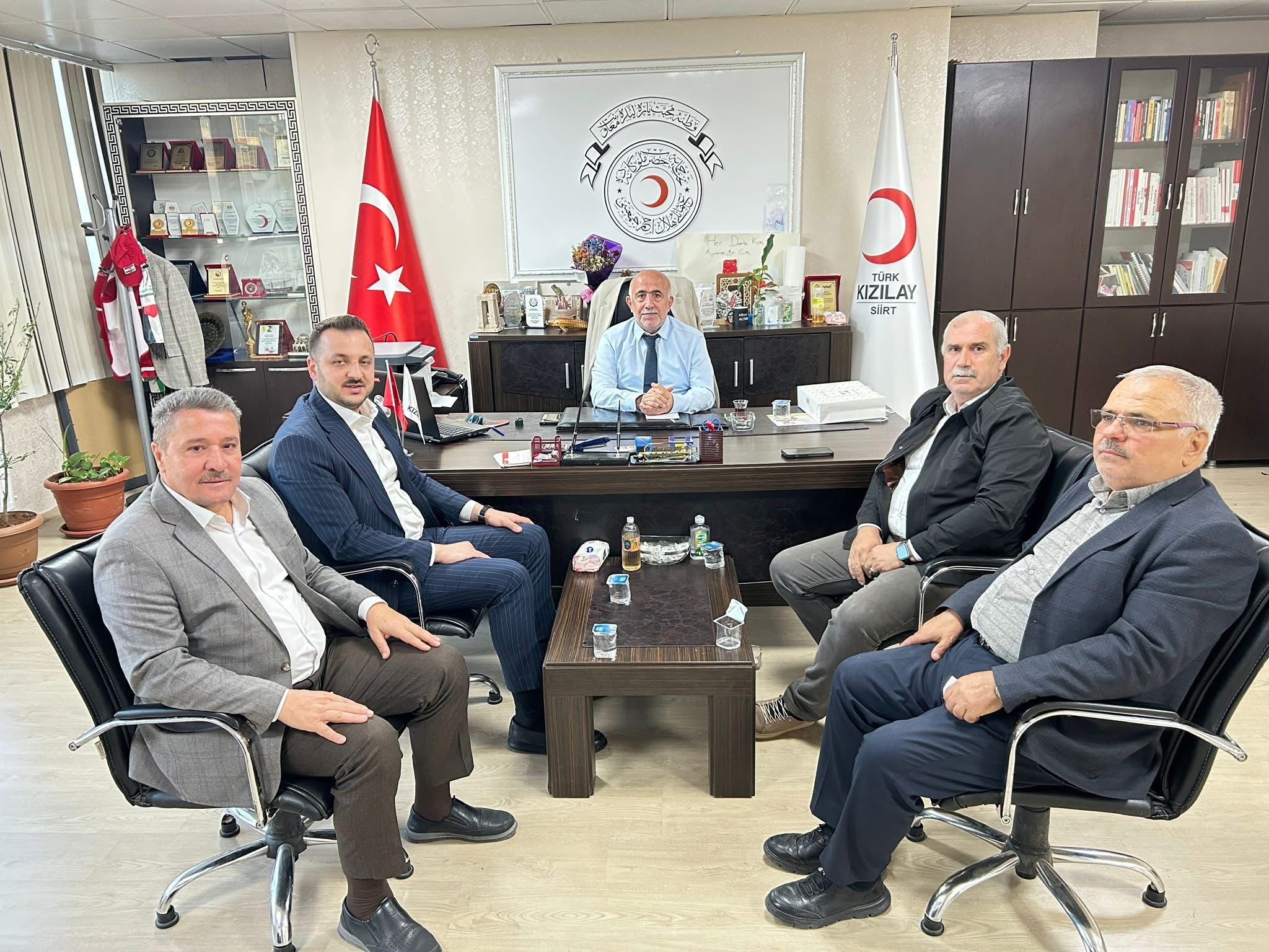 AK Parti Siirt İl Başkanı Bahri Caner Özturan’dan Kızılay Siirt Şubesine Ziyaret