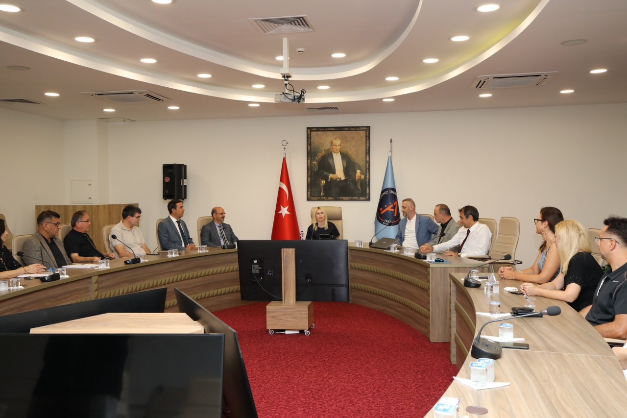 Akdeniz Üniversitesi’nden Türkiye’de Bir İlk: Dev Güneş Enerji Santrali Projesi