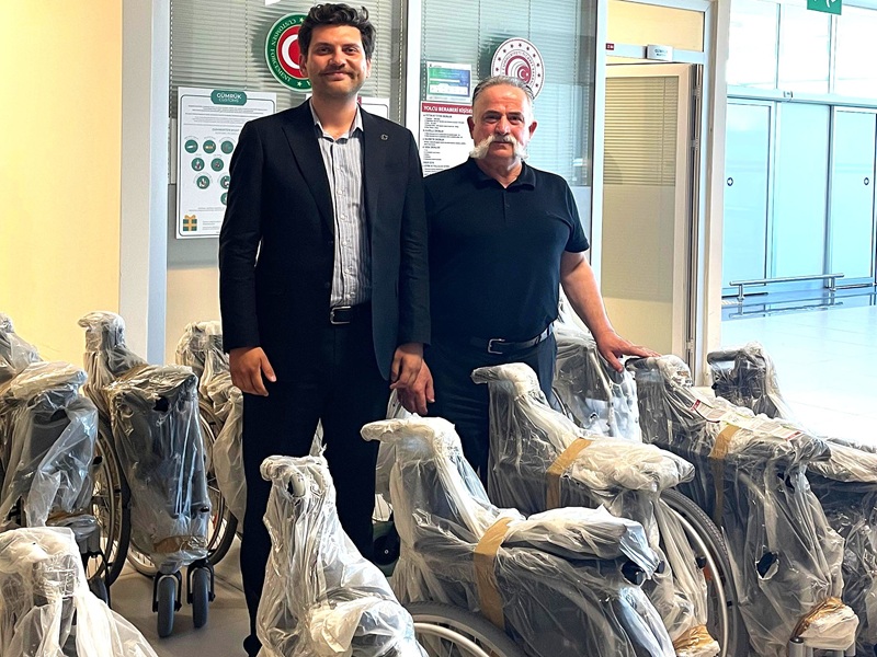 Almanya’daki Gurbetçilerden Çay’a 15 adet engelli aracı