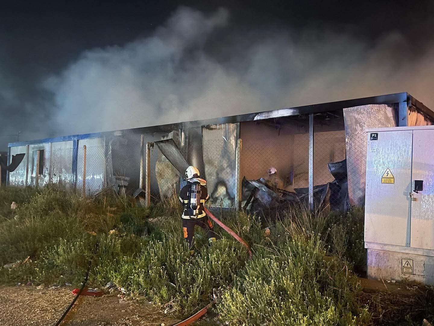 Antakya’da Konteyner Yangını Korkuttu
