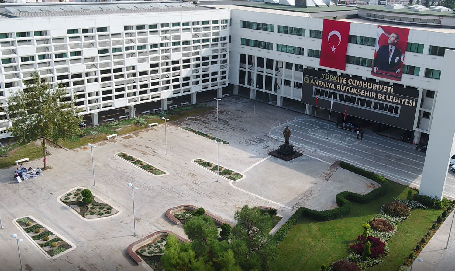 Antalya Merkezli 7 İlde Dev Operasyon: 52 Milyon Liralık Kamu Kaynağı Zimmete Geçirildi