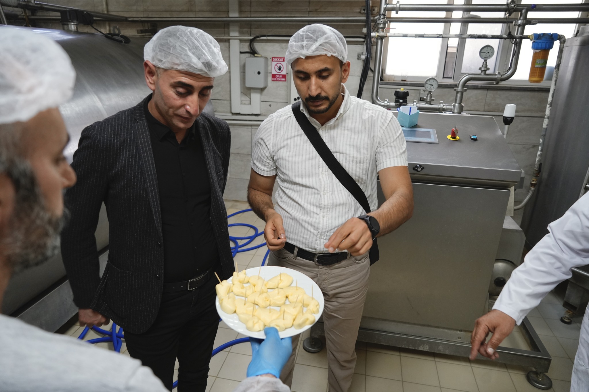Azerbaycanlı İş İnsanlarından Kars’a Çıkarma