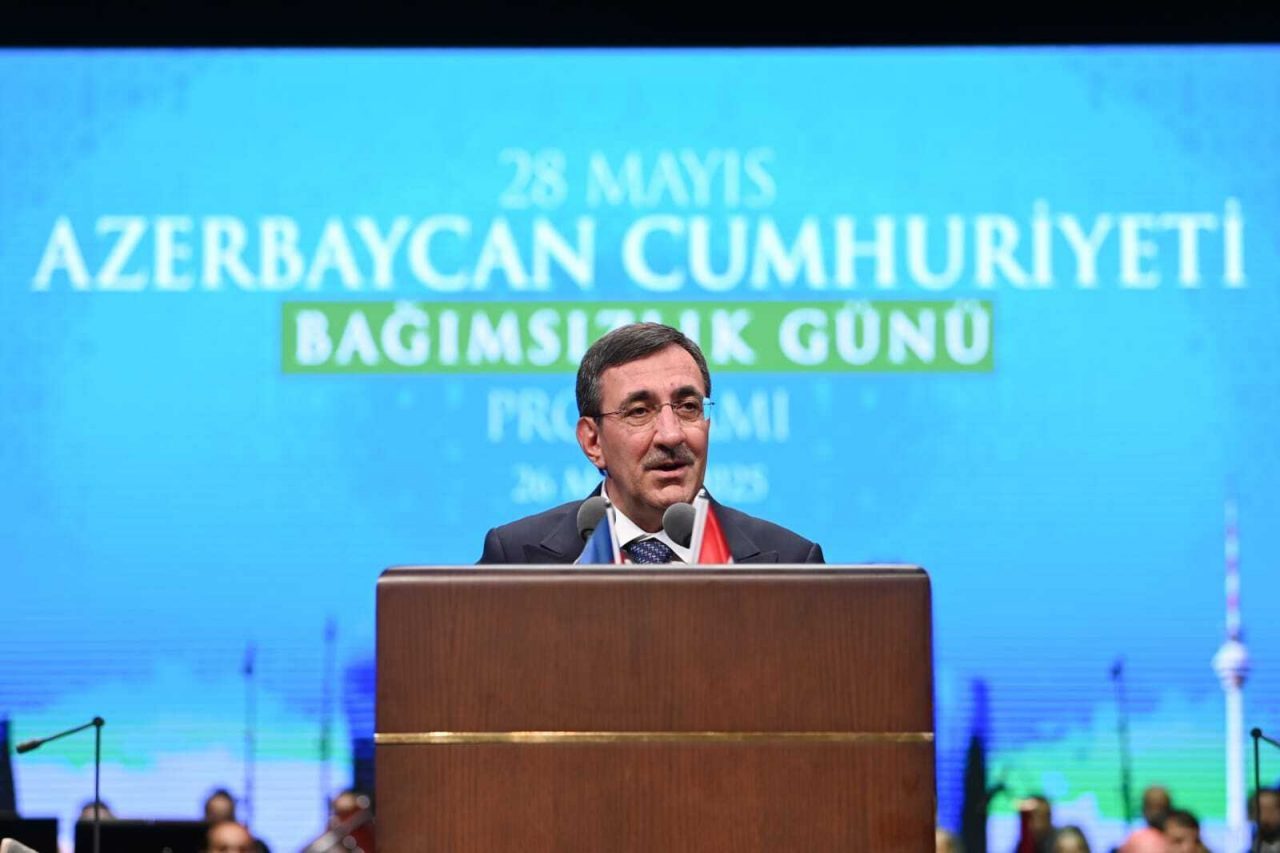 Azerbaycan’ın Bağımsızlık Günü Ankara’da Coşkuyla Kutlandı