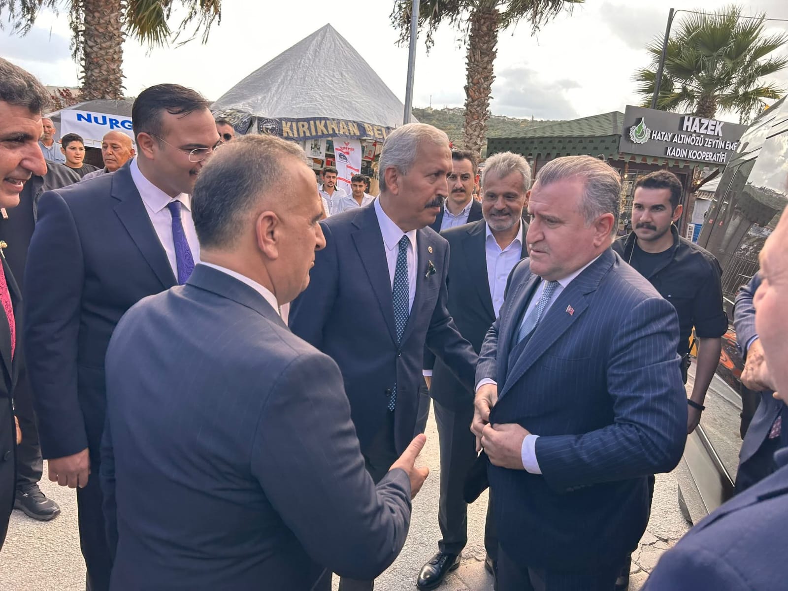 Bakan Bak Altınözü’nde Karşılandı