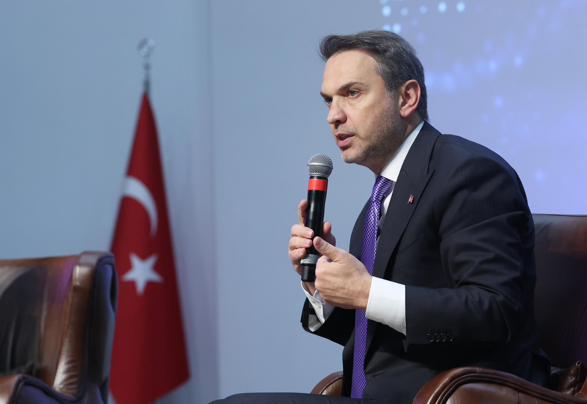 Bakan Bayraktar Duyurdu: YEKA 2026 Yarışmaları İlanı Resmi Gazete’de Yayımlandı