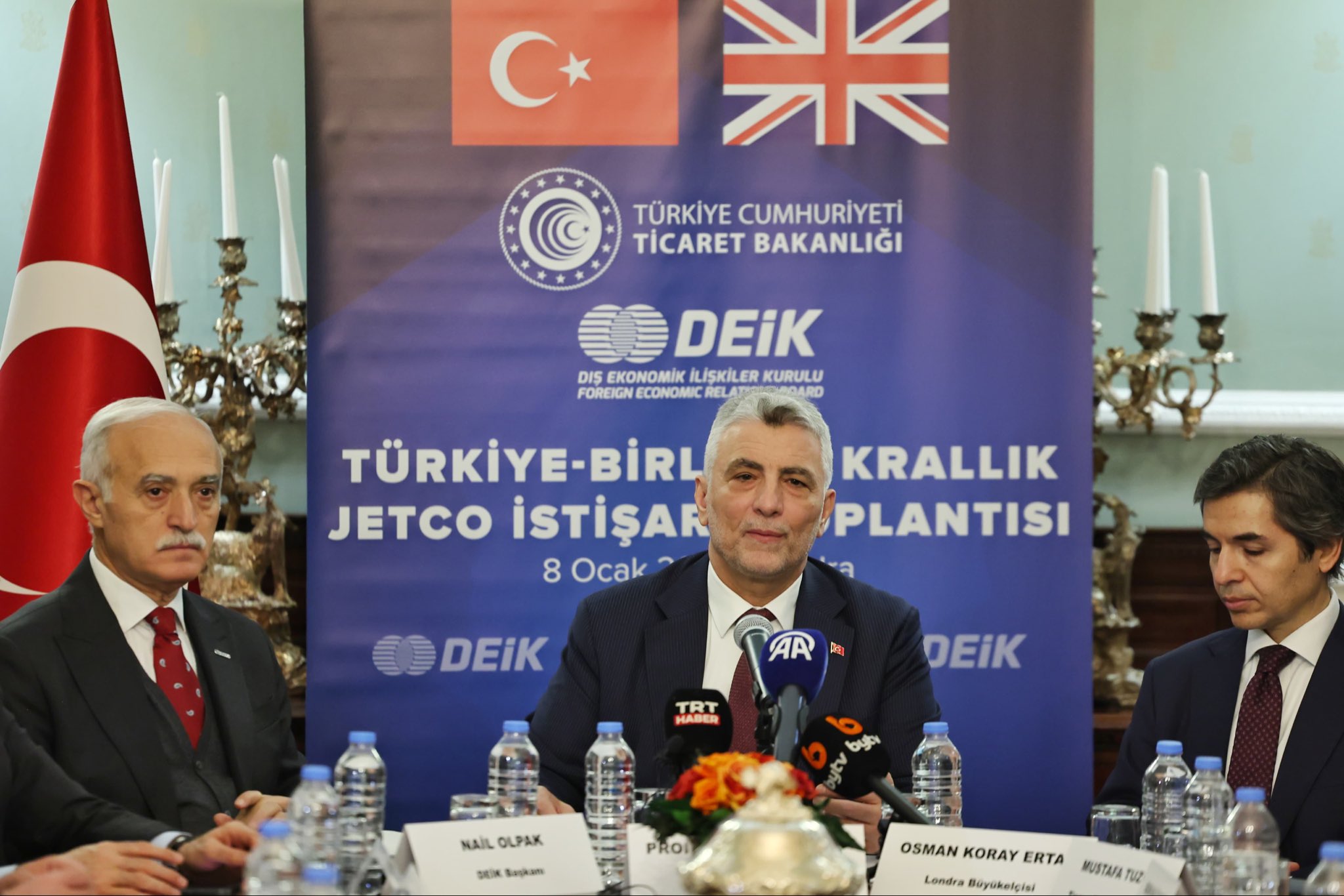 Bakan Bolat Londra’da Türk İş Dünyası ile Bir Araya Geldi