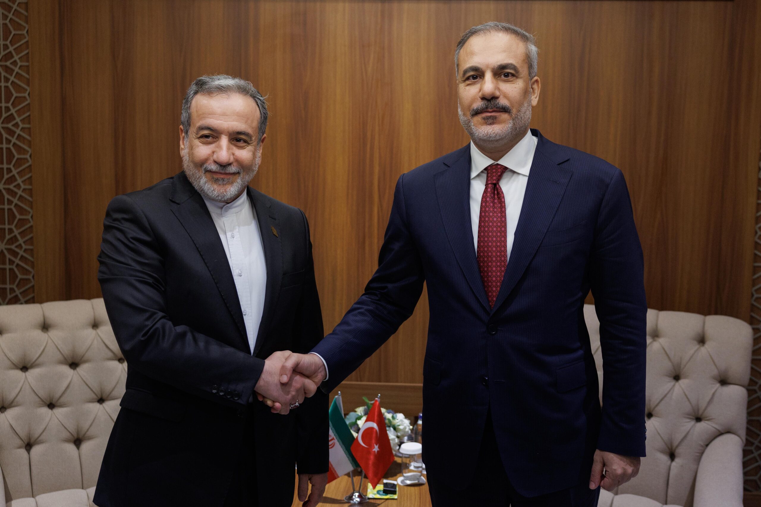 Bakan Fidan, İranlı Mevkidaşı Arakçi ile Görüntülü Görüştü