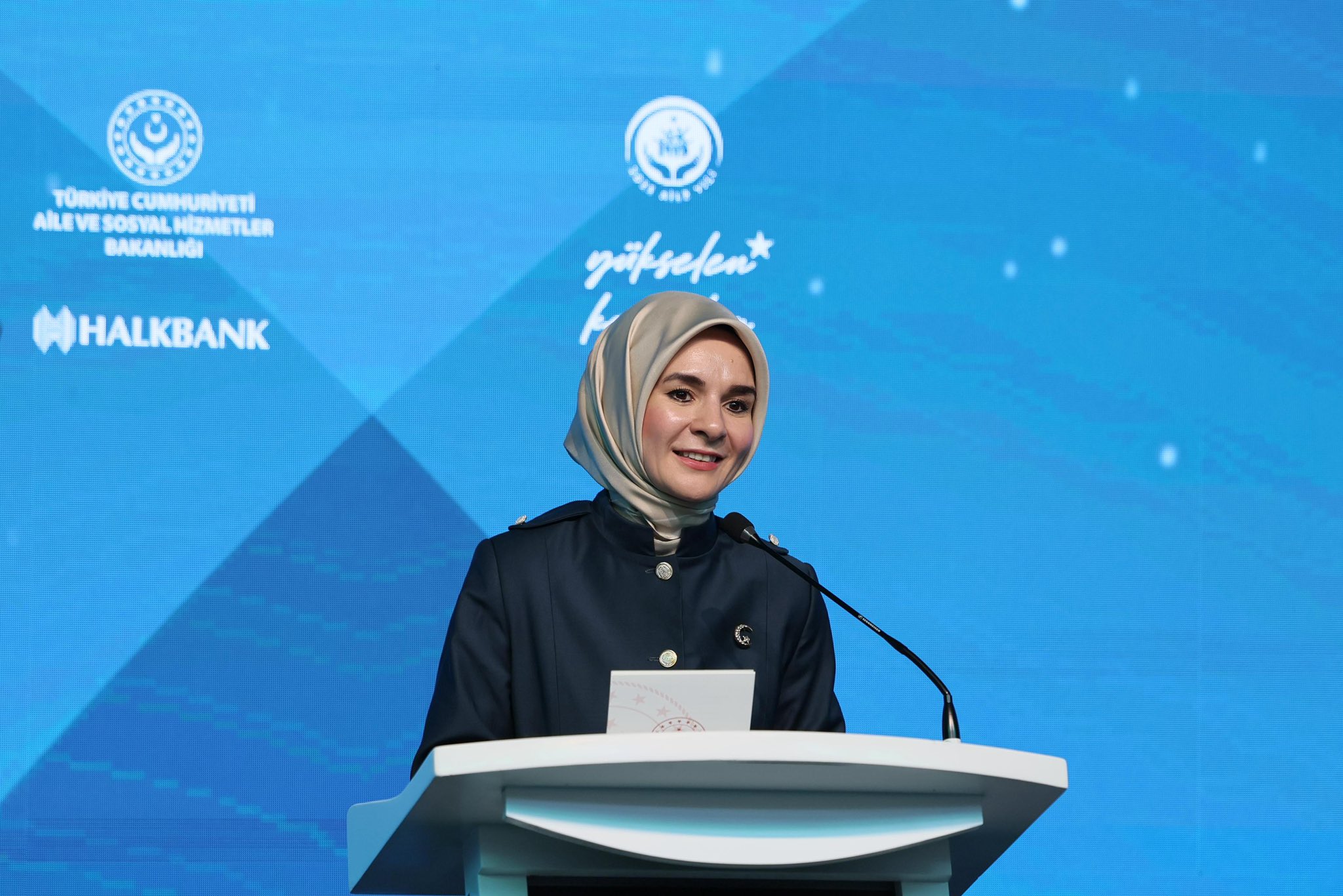 Bakan Göktaş: Türkiye’de Kadınlar Girişimciliğe Yön Veriyor