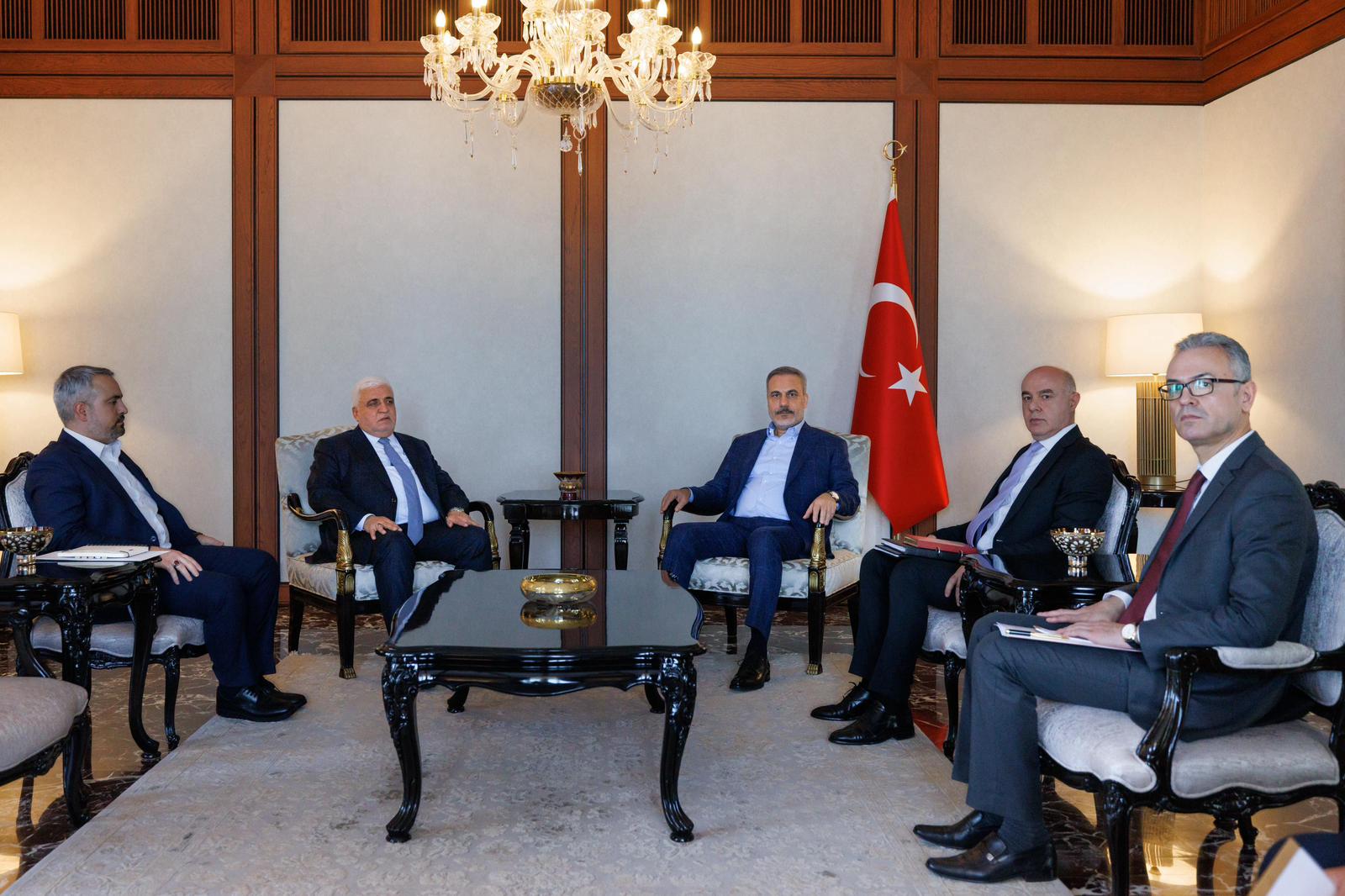 Bakan Hakan Fidan, Haşdi Şabi Komisyonu Başkanı Falih El-Feyyad İle Görüştü