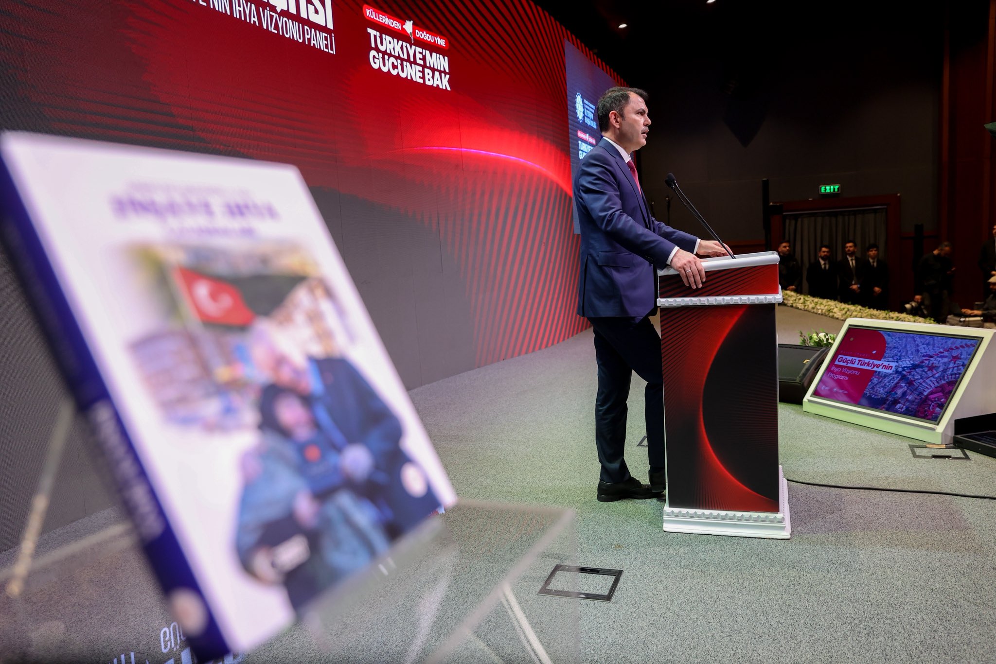 Bakan Kurum’dan Özgür Özel’e Sert Tepki: “11 İle Bir Çivi Çakmayan Genel Başkan Olarak Tarihe Geçeceksiniz”