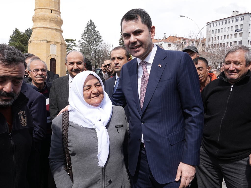 Bakan Murat Kurum’dan Çorum’da Esnaf Ziyareti: “Çorum’u Çok Özlemişiz”