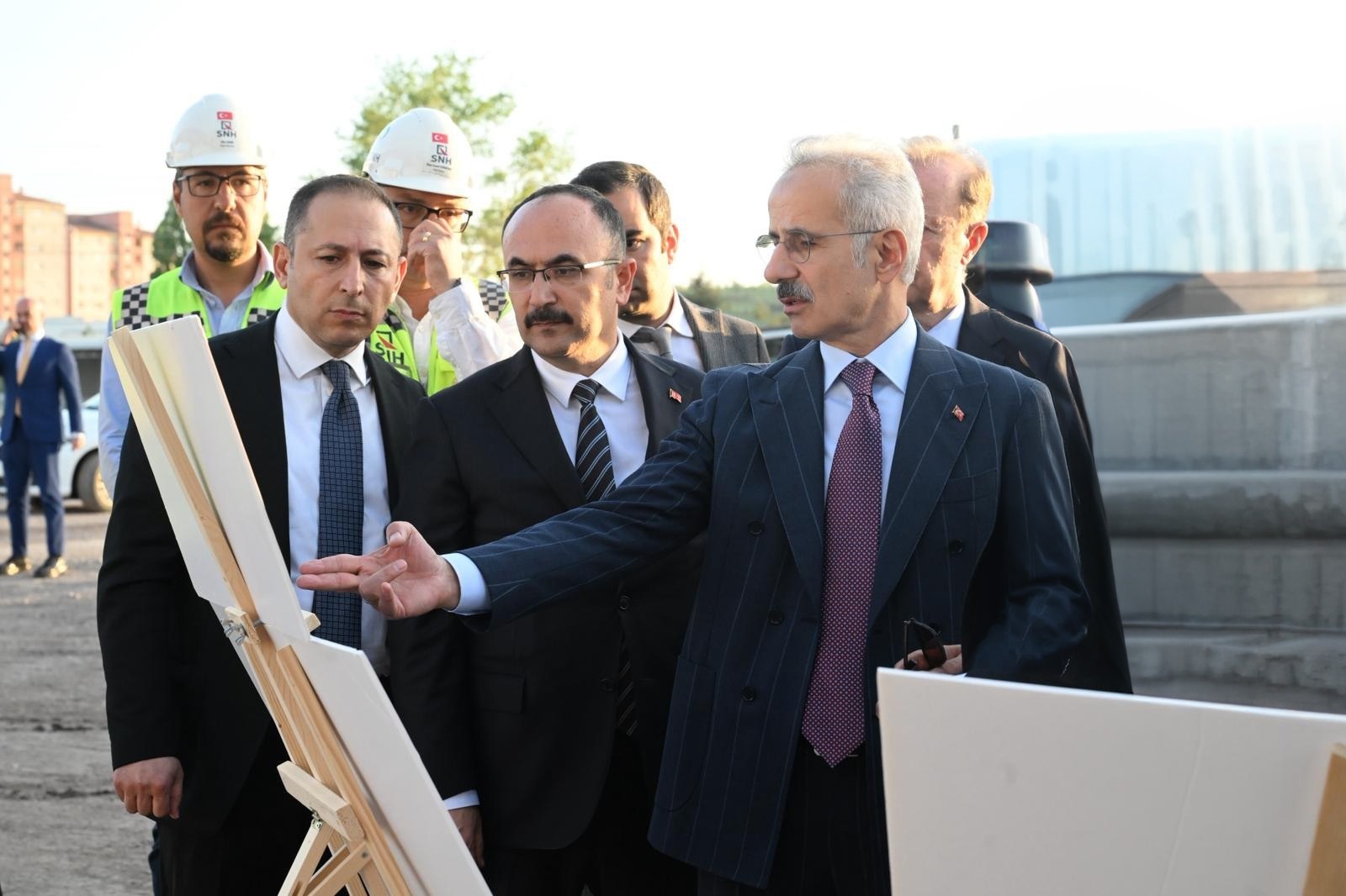 Bakan Uraloğlu: Etimesgut Havalimanı Pist Uzunluğunu 3 Bin Metreye Çıkarıyoruz
