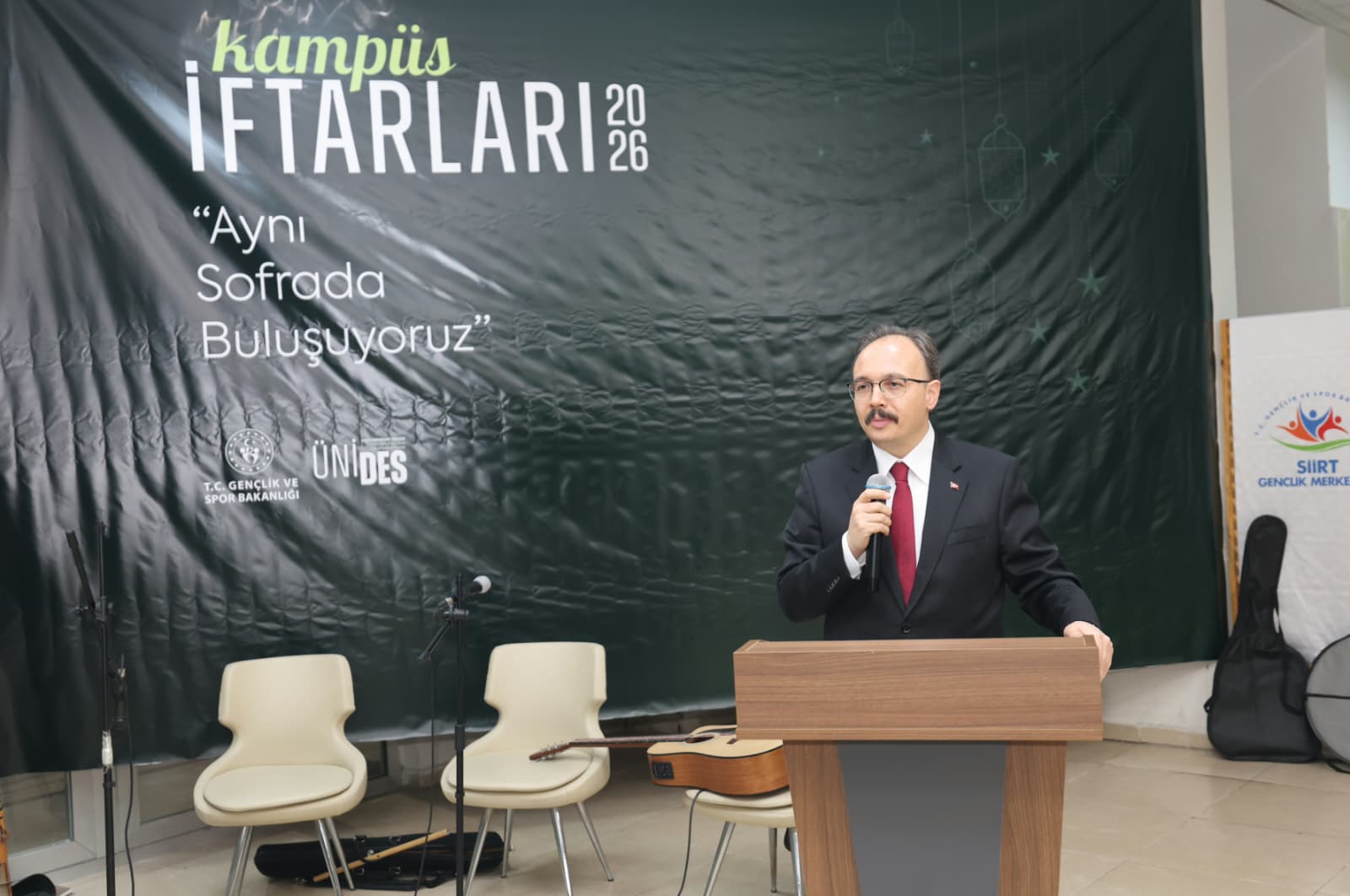 Bakan Yardımcısı Eminoğlu ve Vali Kızılkaya Gençlerle İftar Programında Buluştu