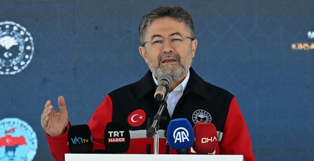 Bakan Yumaklı Van’da Konuştu: “Dünyada Soykırıma Dur Diyen Tek Ülke Türkiye’dir”