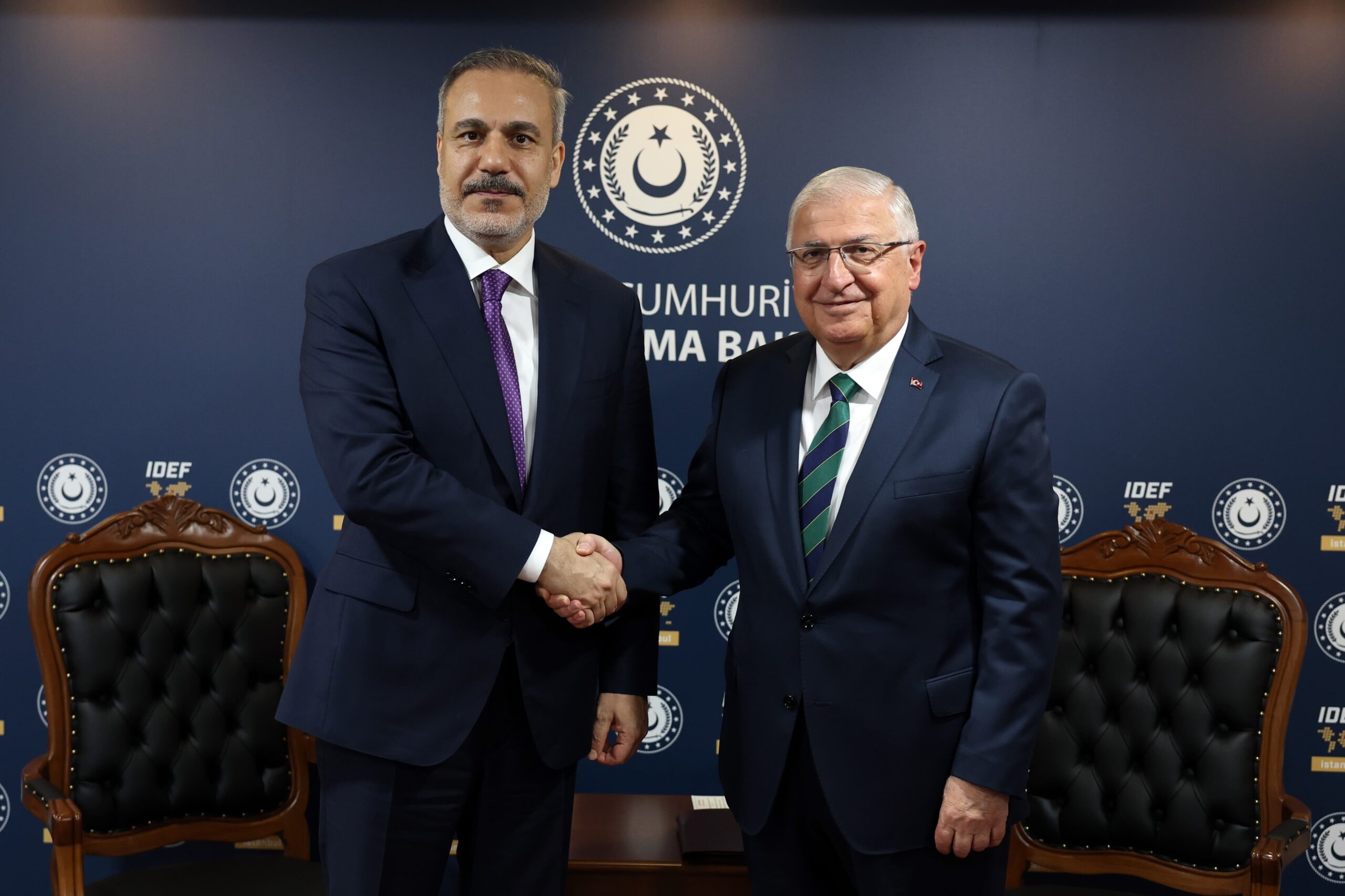 Bakanlar Güler ve Fidan, IDEF’25’te Baş Başa Görüştü