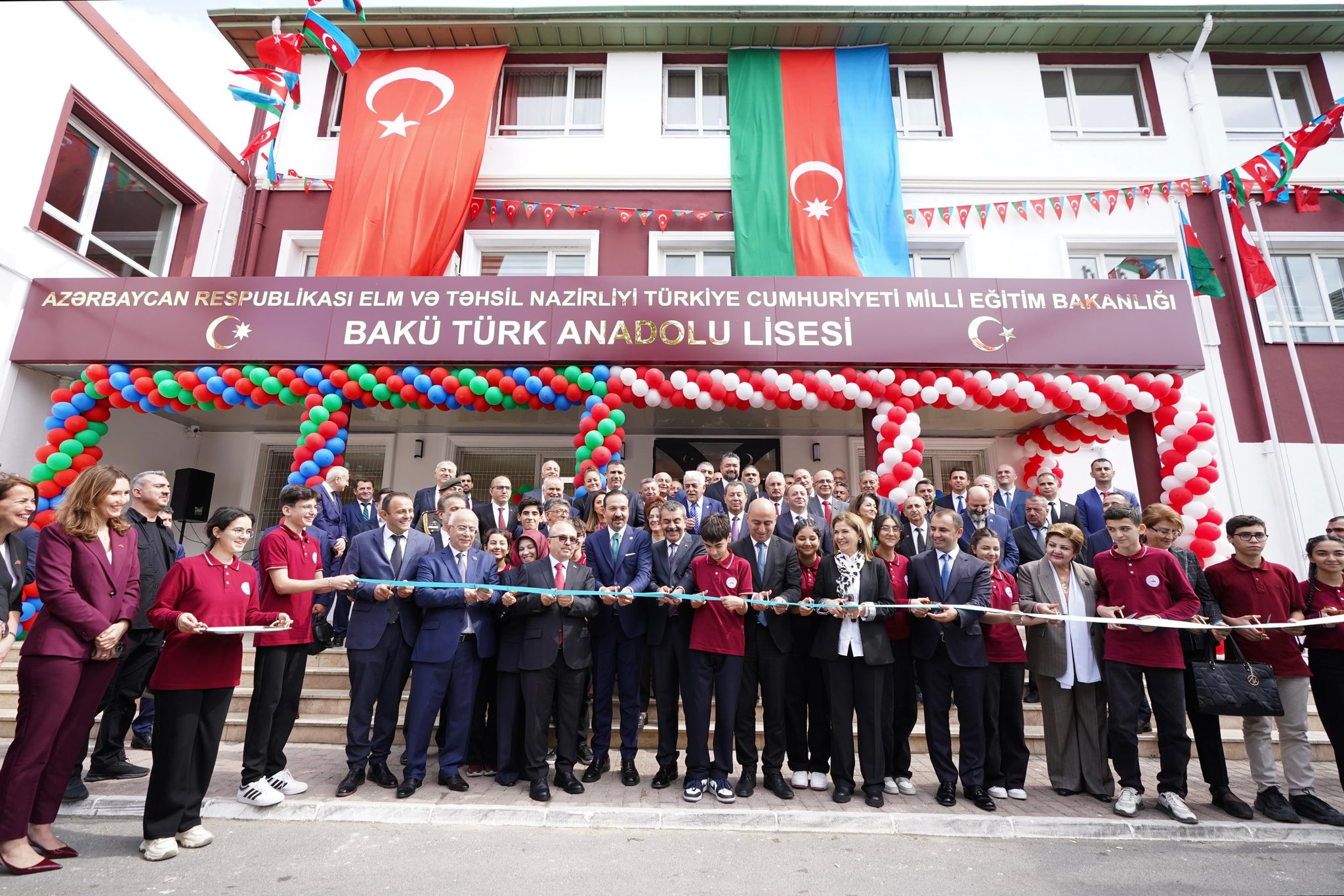 Bakü Türk Anadolu Lisesi Ahmetli Yerleşkesi Açıldı