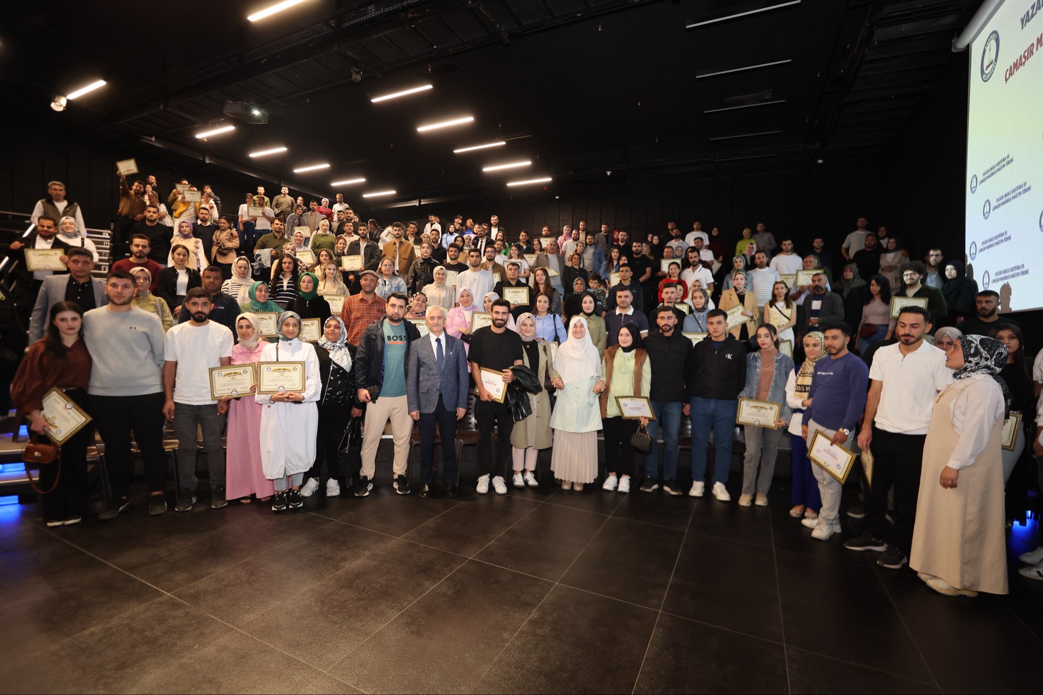 Başkan Mehmet Tahmazoğlu’ndan Yeni Evlenecek Çiftlere Müjde