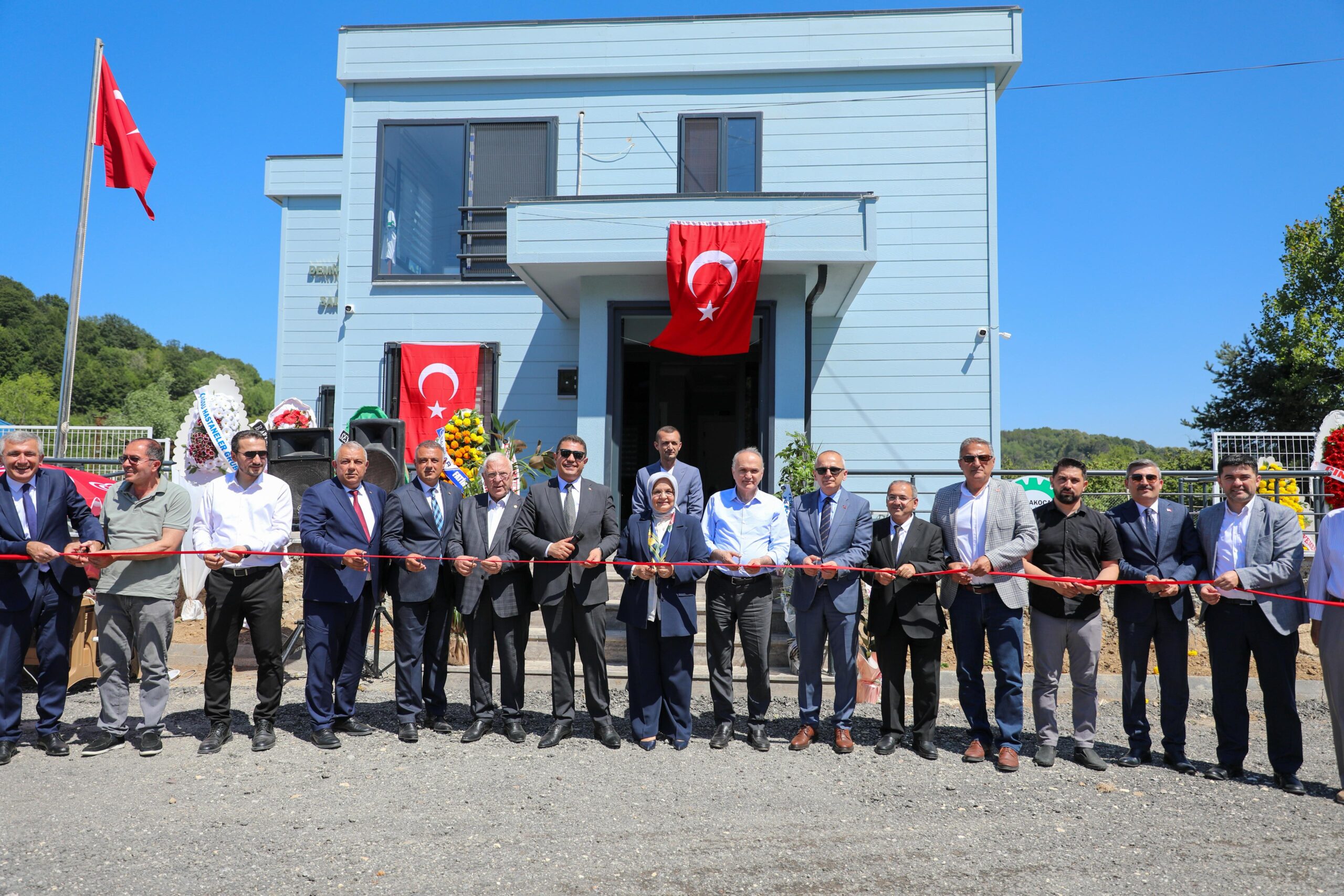 Başkan Özlü, Kuruluş İmzasını Attığı Akçakoca OSB’de Hizmet Binasının Açılışına Katıldı