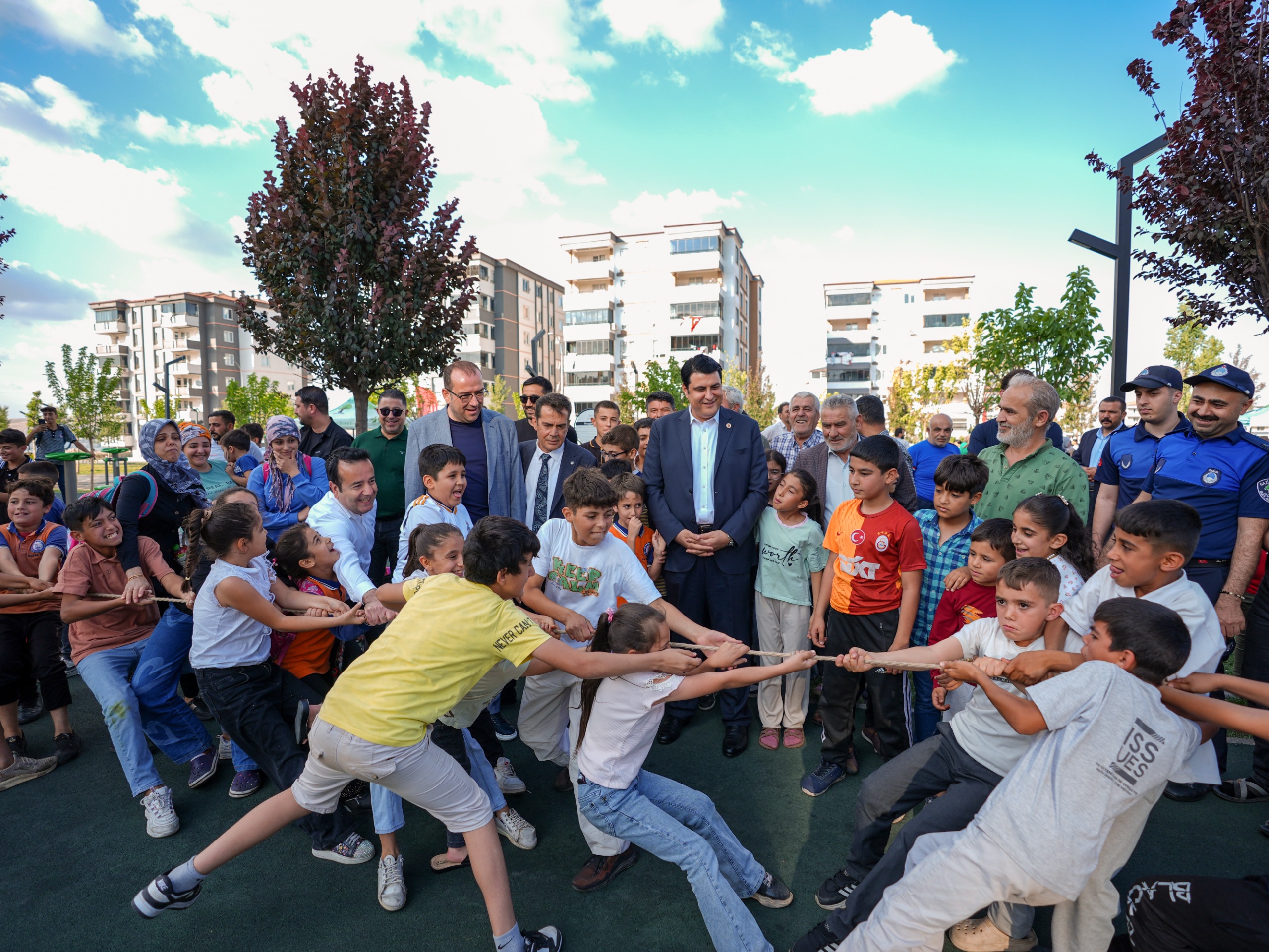 Başkan Yılmaz’dan 1 Yılda 18 Yeni̇ Park