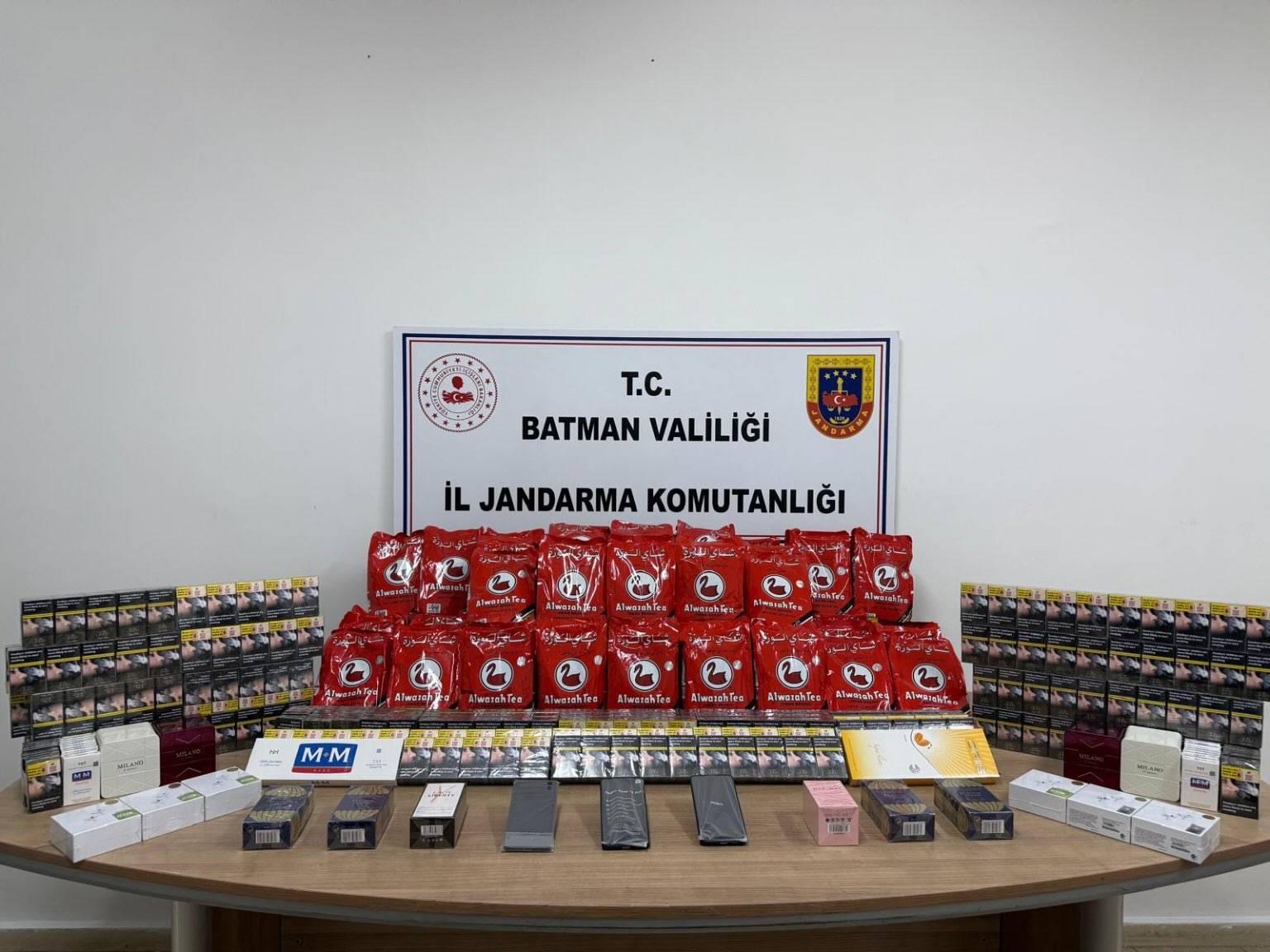 Batman’da Kaçakçılığa Geçit Yok: 36 Araçta Binlerce Paket Kaçak Sigara ve Silah Ele Geçirildi