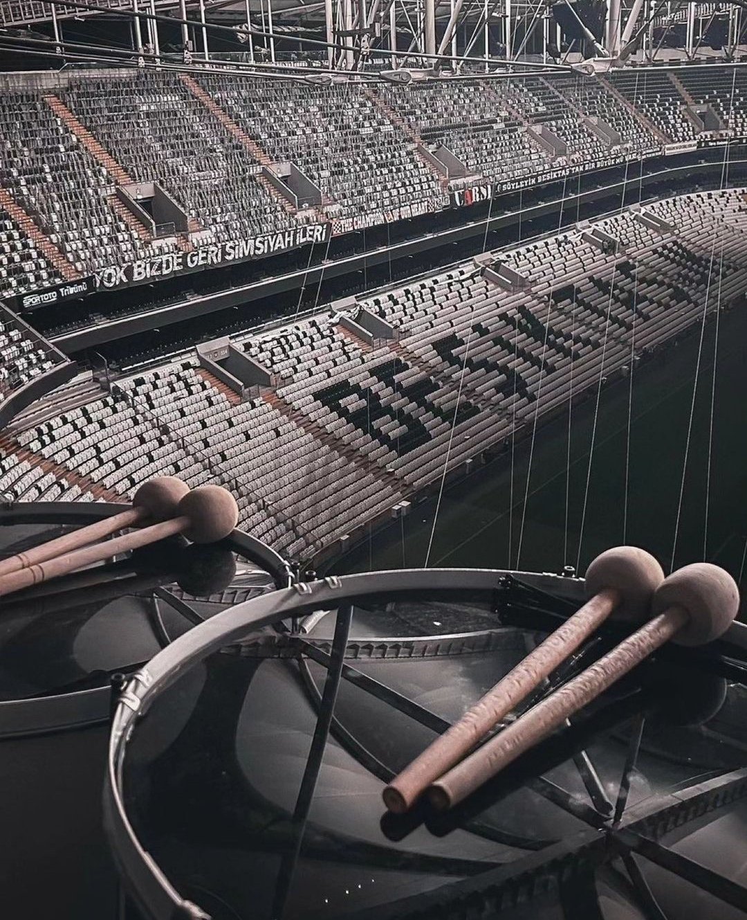 Beşiktaş, Shakhtar Donetsk ile Kritik UEFA Avrupa Ligi Rövanşına Çıkıyor