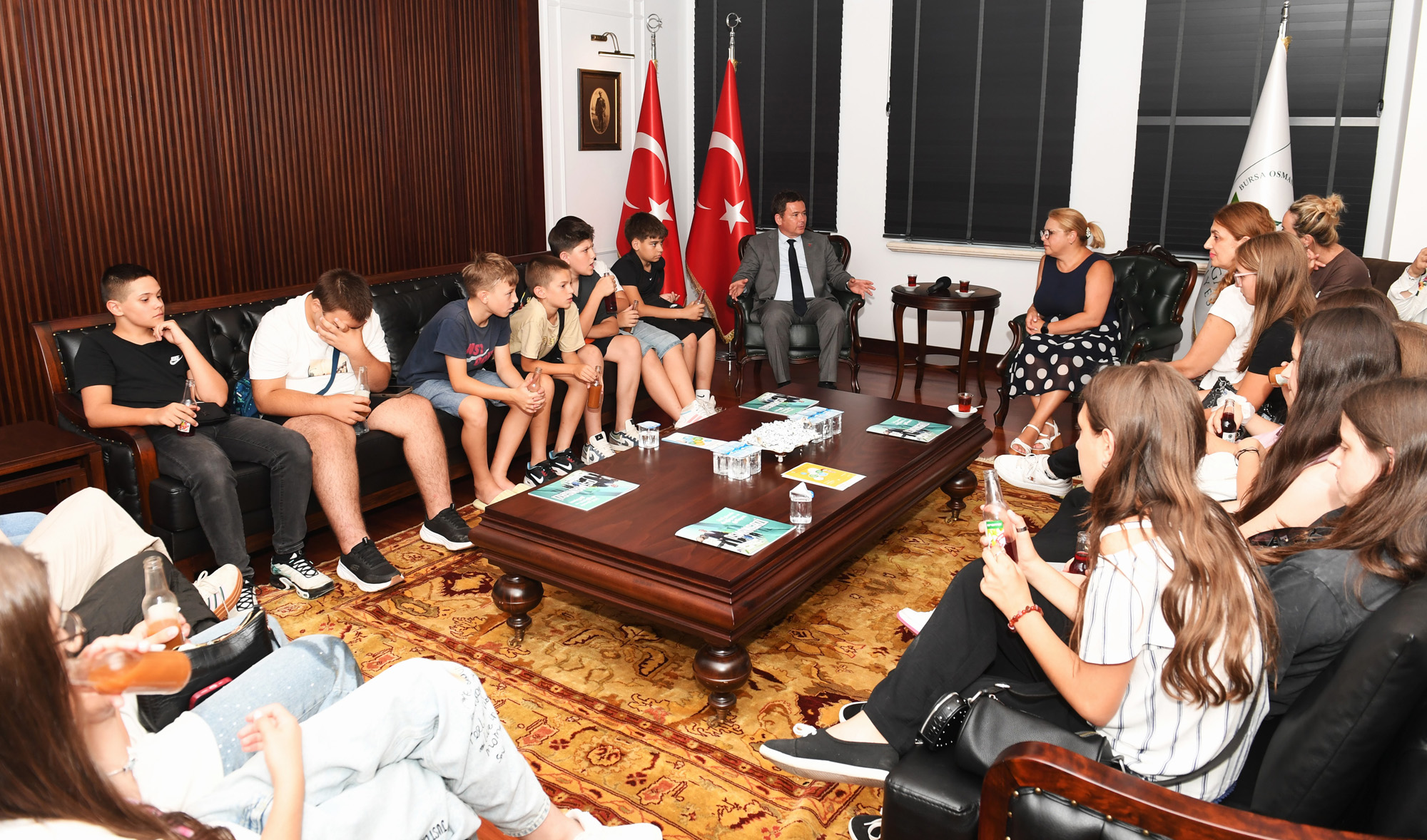 Bosnalı Öğrencilerden Osmangazi Belediye Başkanı Aydın’a Ziyaret