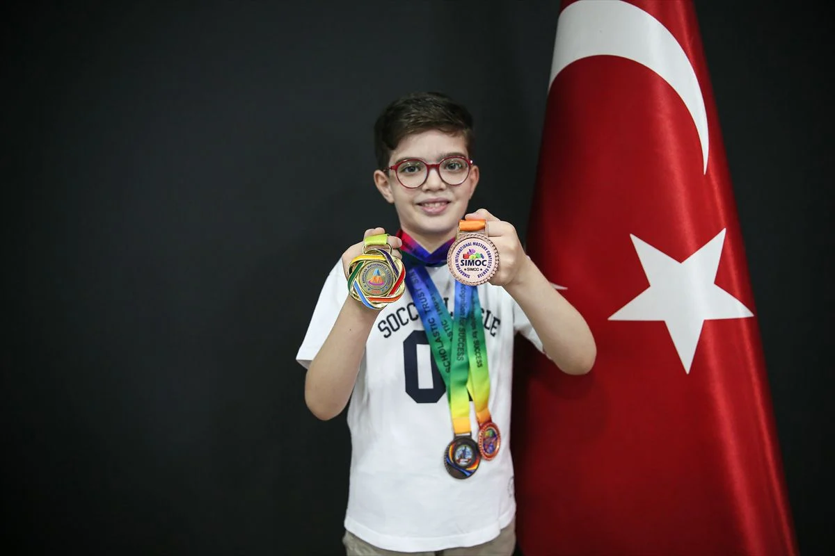 Bursa’dan 9 Yaşındaki Ömer Asaf’tan Singapur’da Çifte Bronz Madalya