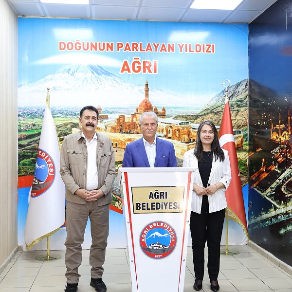 C Holding Yönetim Kurulu Başkanı İbrahim Çeçen’den Ağrı Belediyesine Ziyaret