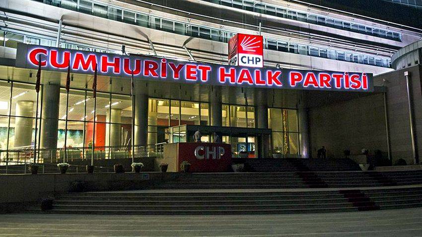 CHP Kocaeli Başiskele İlçe Kongresinde Gerginlik: Partililer Arasında Kavga Çıktı