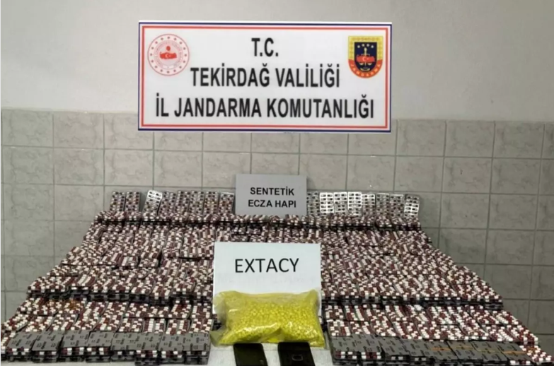 Çorlu’da jandarmadan dev uyuşturucu operasyonu: 33 bin hap ele geçirildi