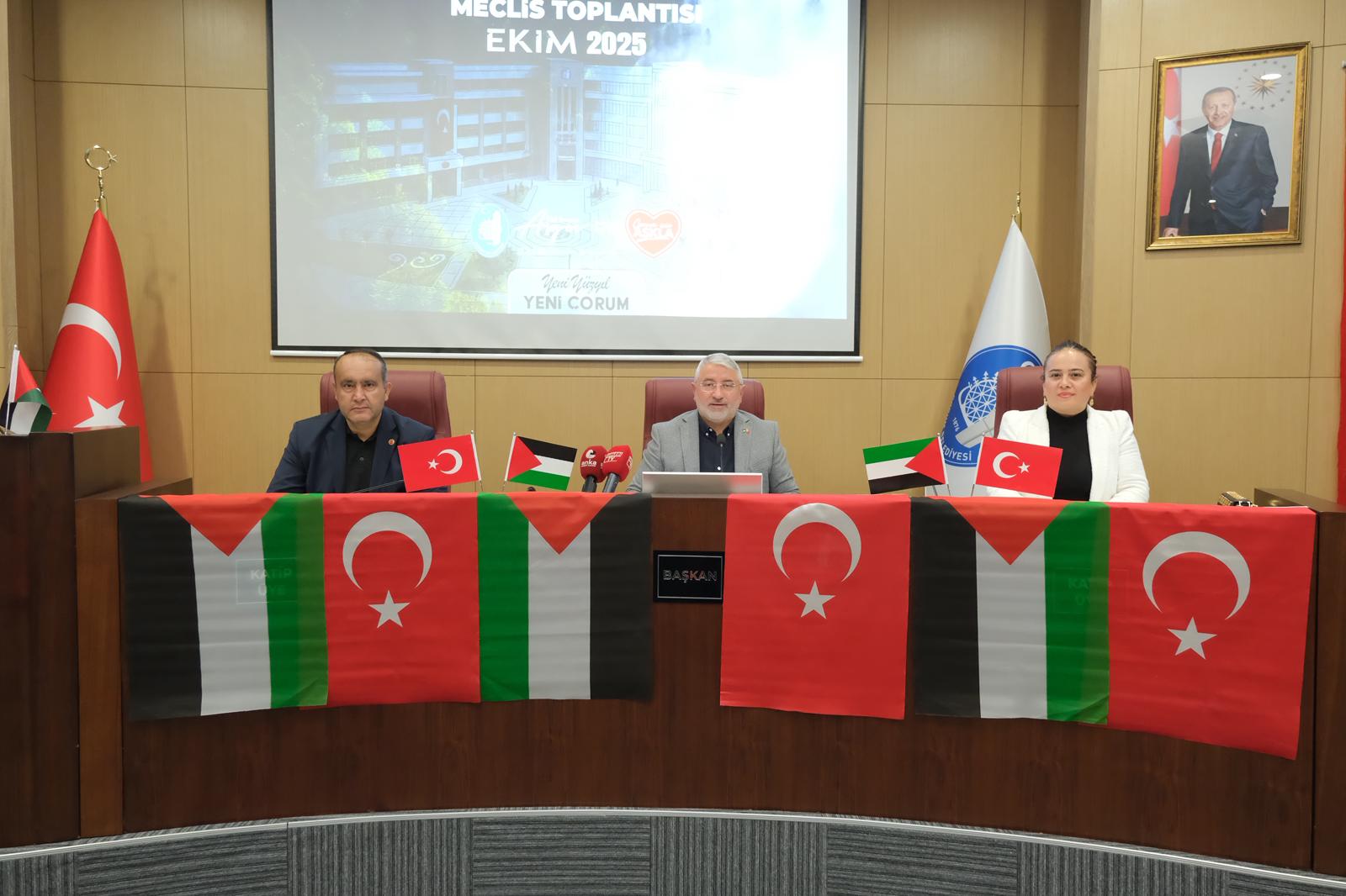 Çorum Belediyesi’nden 32 Bin Öğrenciye Kitap Çeki Desteği