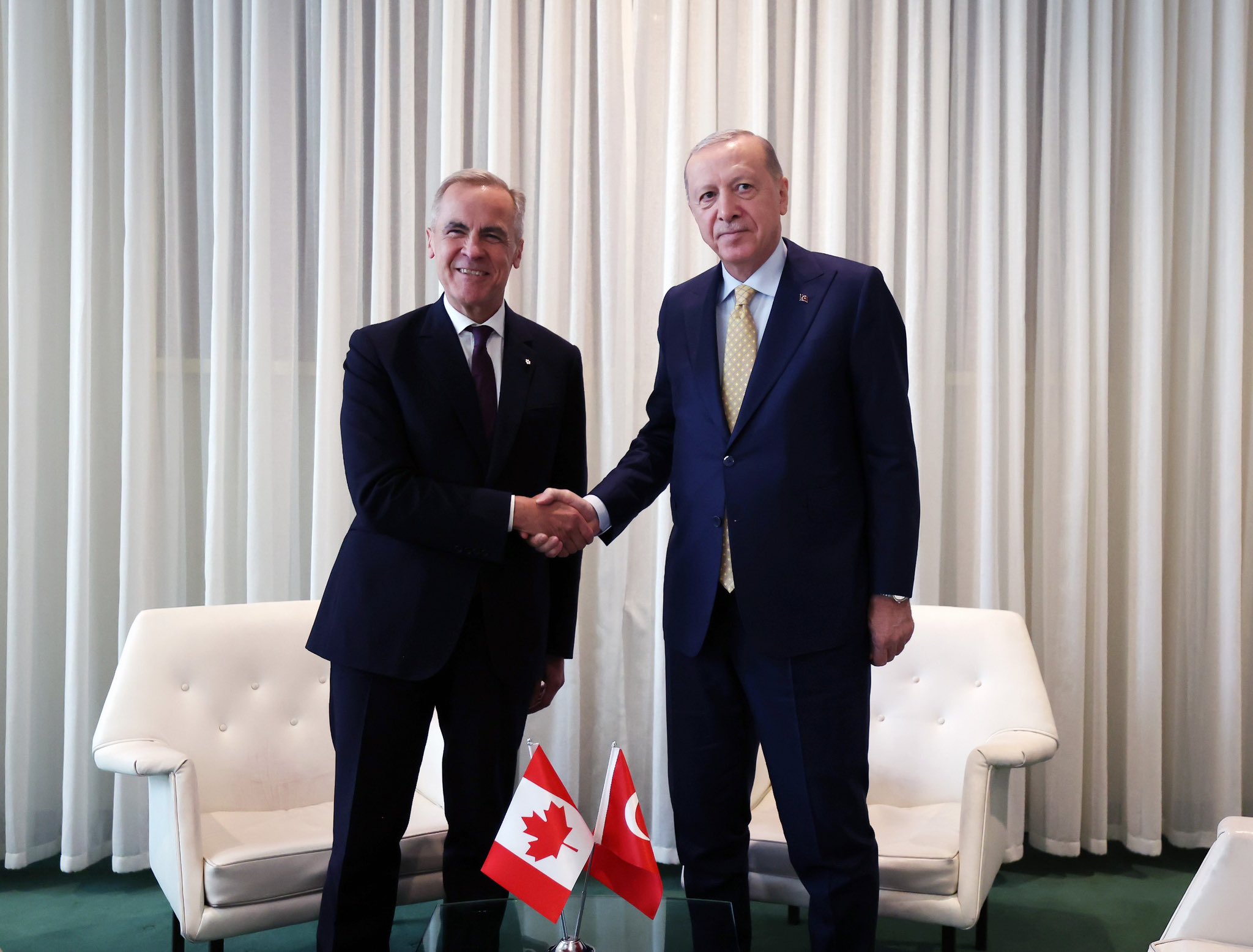 Cumhurbaşkanı Erdoğan, Türkevi’nde Yoğun Diplomasi Trafiği