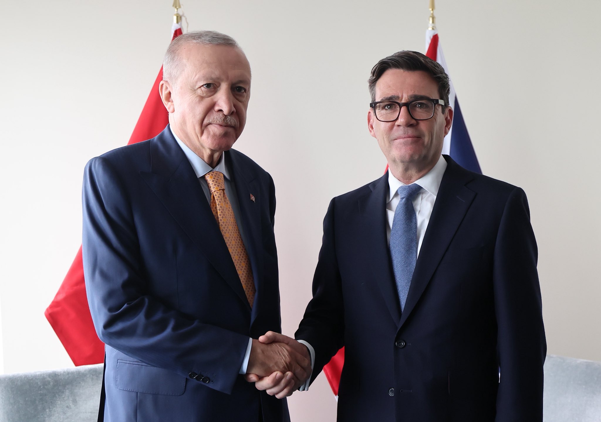 Cumhurbaşkanı Recep Tayyip Erdoğan, Birleşik Krallık Başbakanı Andy Burnham İle New York’ta Görüştü