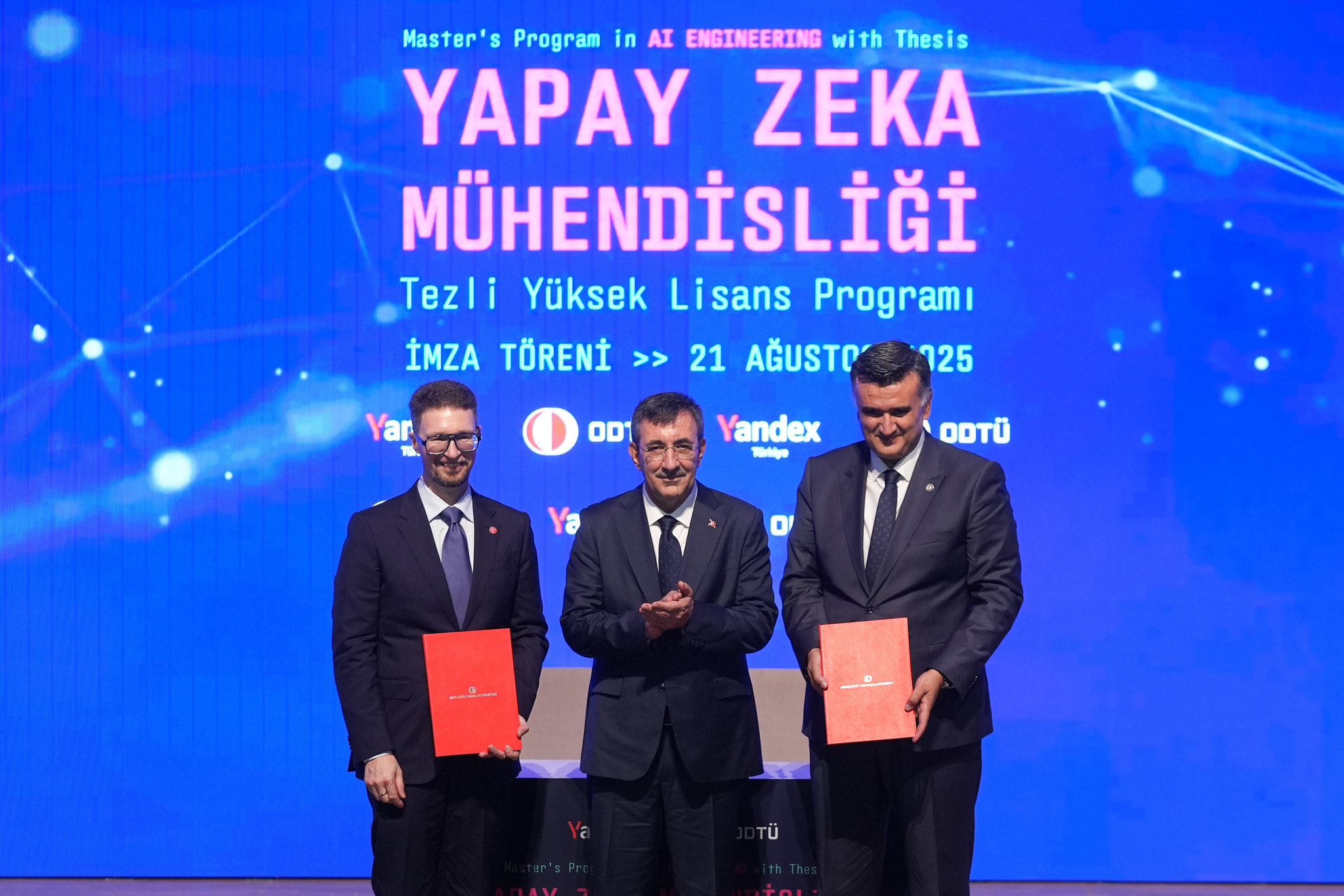 Cumhurbaşkanı Yardımcısı Cevdet Yılmaz, Yapay Zeka Teknolojilerinin Ulusal Kalkınmadaki Rolünü Vurguladı