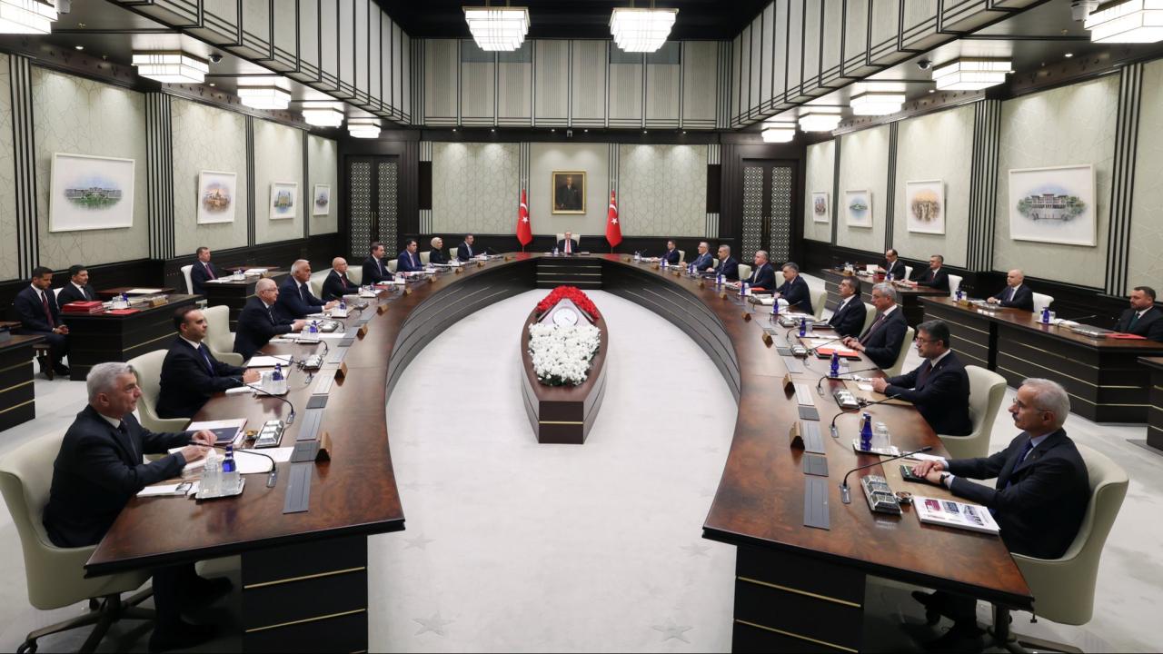 Cumhurbaşkanlığı Kabinesi Toplandı: Masada Kritik Başlıklar Var
