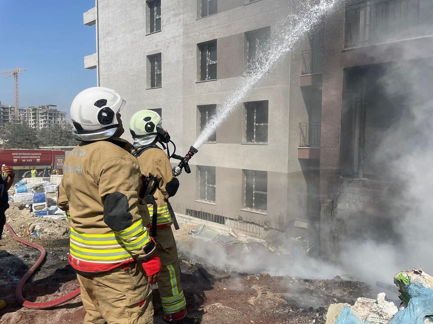 Defne’de İnşaat Şantiyesinde Yangın Paniği