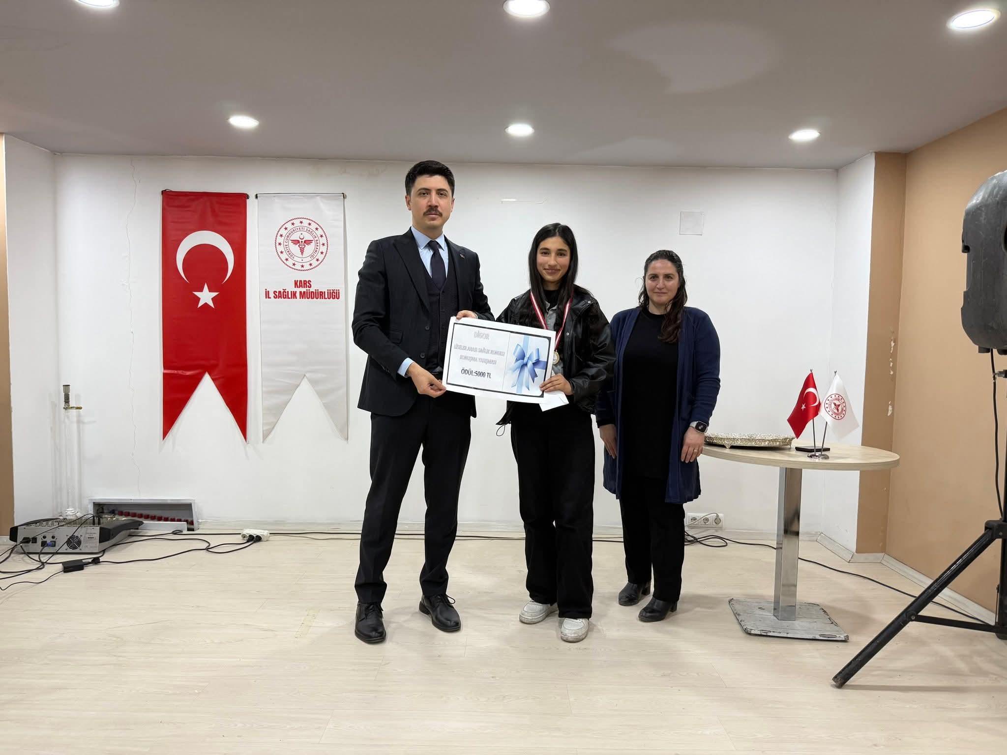 Digor’da Gençlerin Sağlık Vizyonu Yarıştı: Büyük Finalde Ödüller Sahiplerini Buldu!