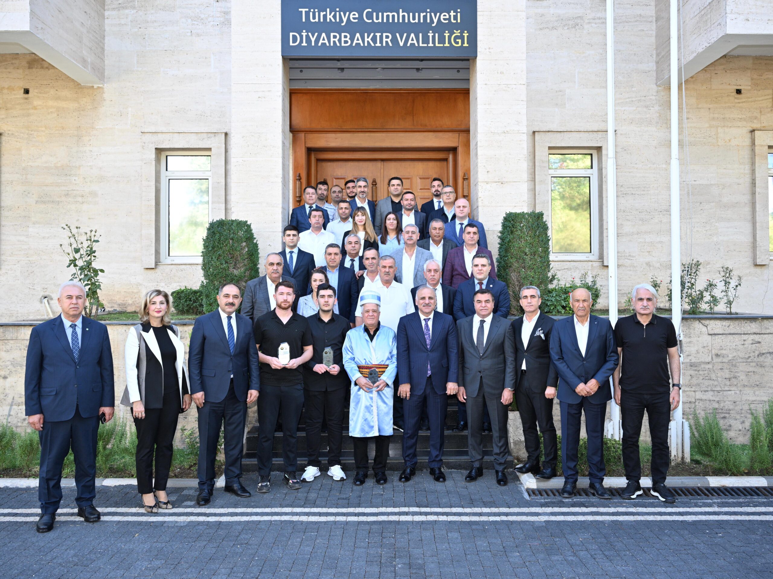 Diyarbakır’da 38. Ahilik Haftası Kutlandı: Yılın Ahisi, Kalfası ve Çırağı Seçildi