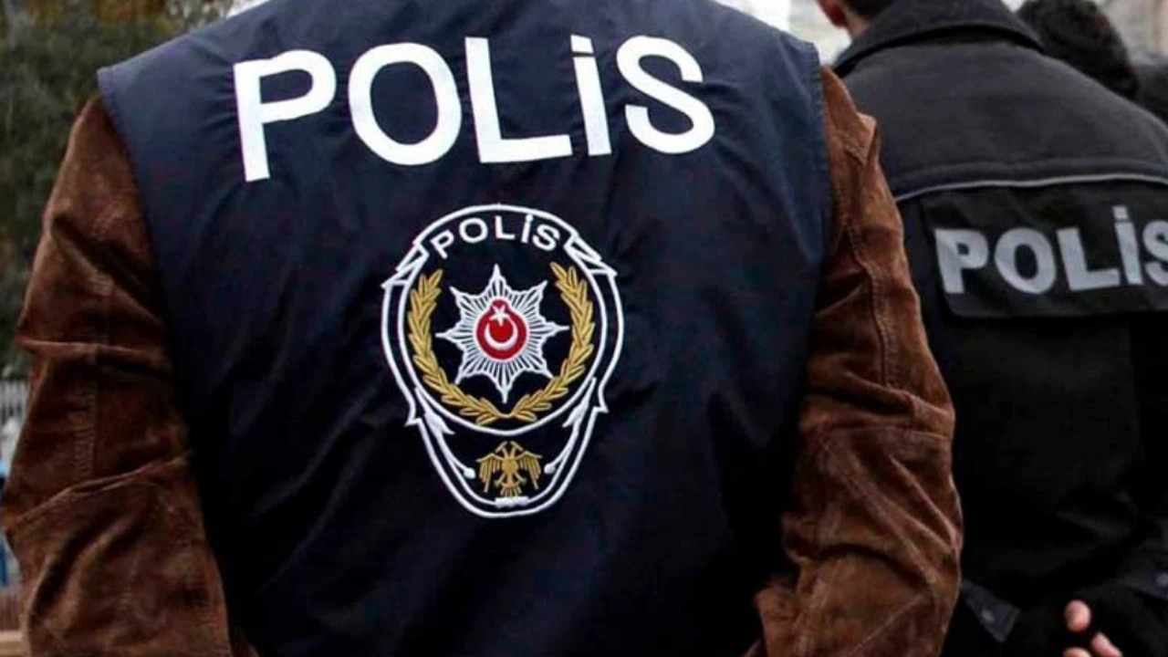 Efeler’de Polis Kontrolünden Kaçan Otomobilde Uyuşturucu Ele Geçirildi