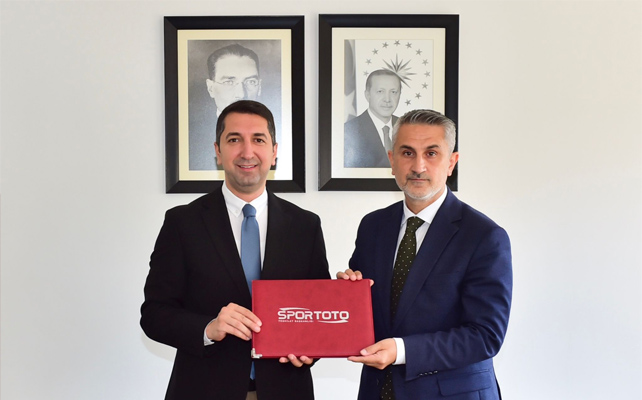 Elazığ’a Sekiz Yeni Futbol Sahası Kazandırılıyor
