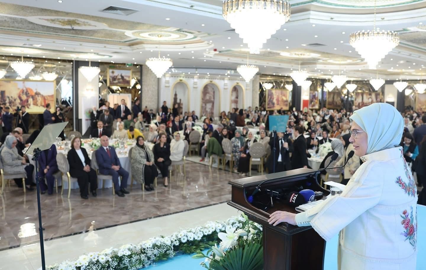 Emine Erdoğan İstanbul’da Siirtlilerle Buluştu, Siirt Benim İçin Kardeşlik ve Vefa Demek